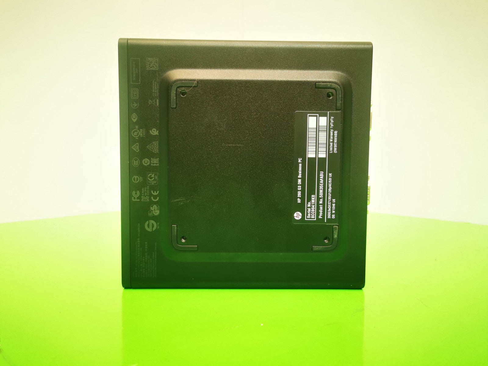 HP 260 G3 DM Business PC USFF - 7th Gen i3 / 4GB RAM / 128GB SSD / Win 11 Home