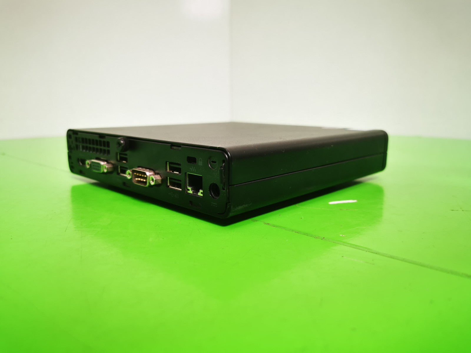 HP 260 G3 DM Business PC USFF - 7th Gen i3 / 4GB RAM / 128GB SSD  - Minor Defect