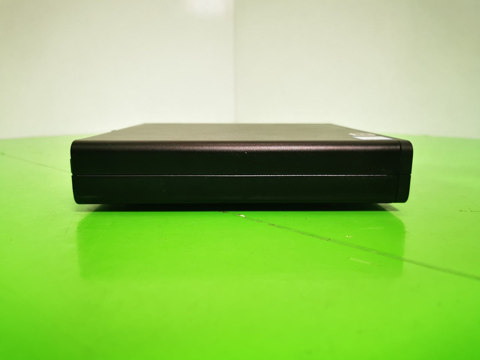 HP 260 G3 DM Business PC USFF - 7th Gen i3 / 4GB RAM / 128GB SSD  - Minor Defect