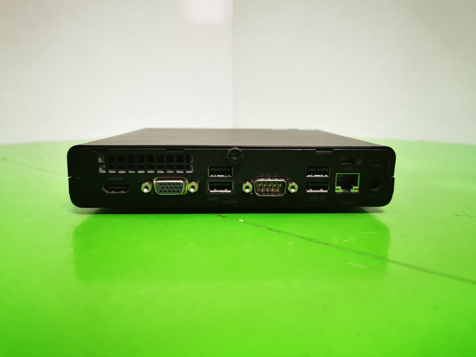 HP 260 G3 DM Business PC USFF - 7th Gen i3 / 4GB RAM / 128GB SSD  - Minor Defect