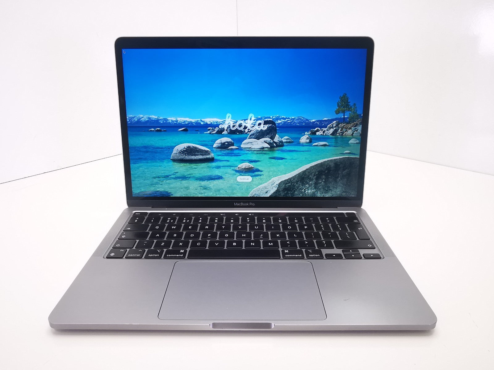 Apple MacBook Pro 13" - Apple M2/8GB RAM/256GB SSD/MacOS Tahoe - READ DESC