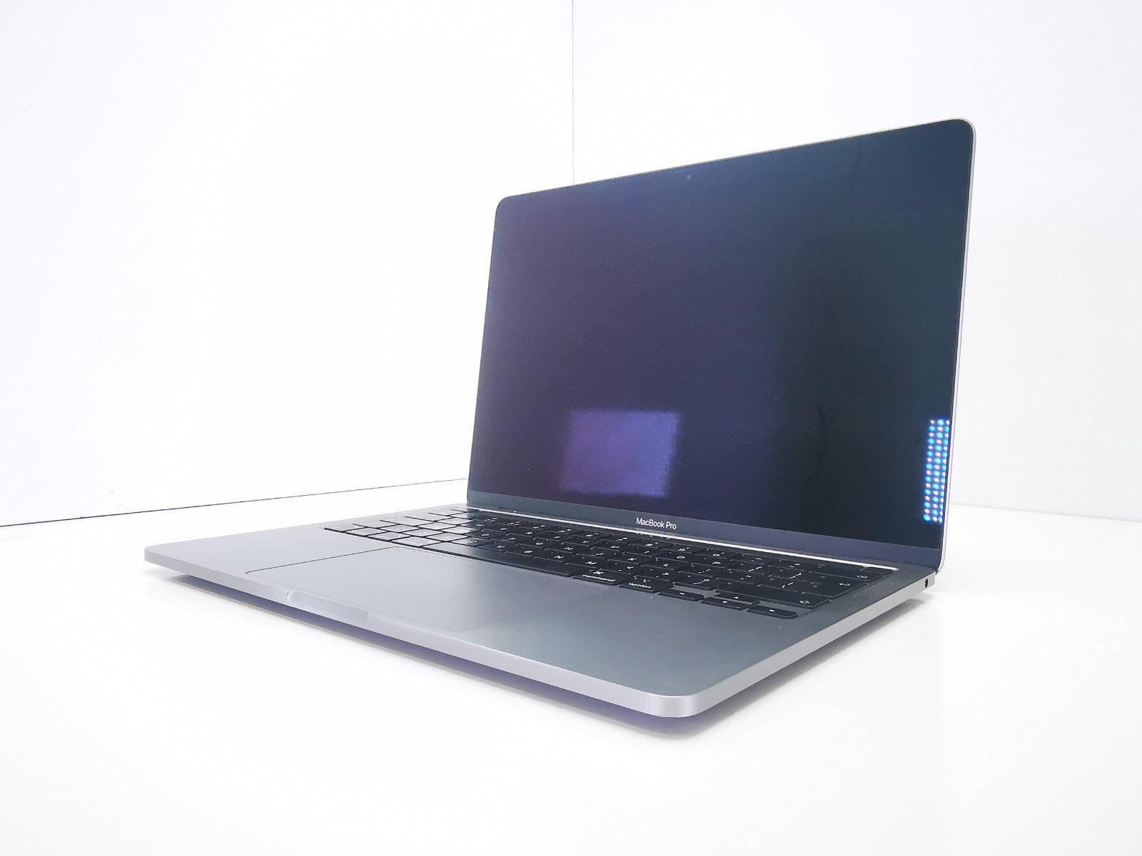 Apple MacBook Pro 13" - Apple M2/8GB RAM/256GB SSD/MacOS Tahoe - READ DESC