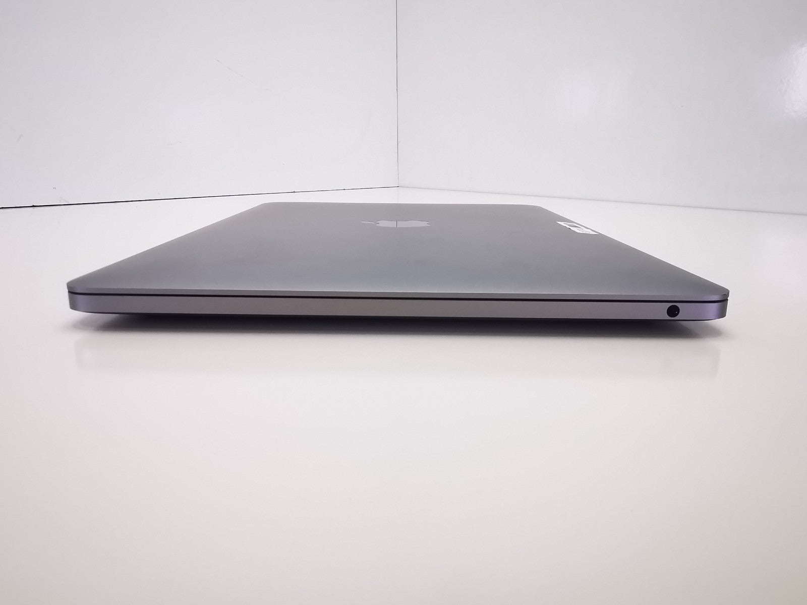 Apple MacBook Pro 13" - Apple M2/8GB RAM/256GB SSD/MacOS Tahoe - READ DESC