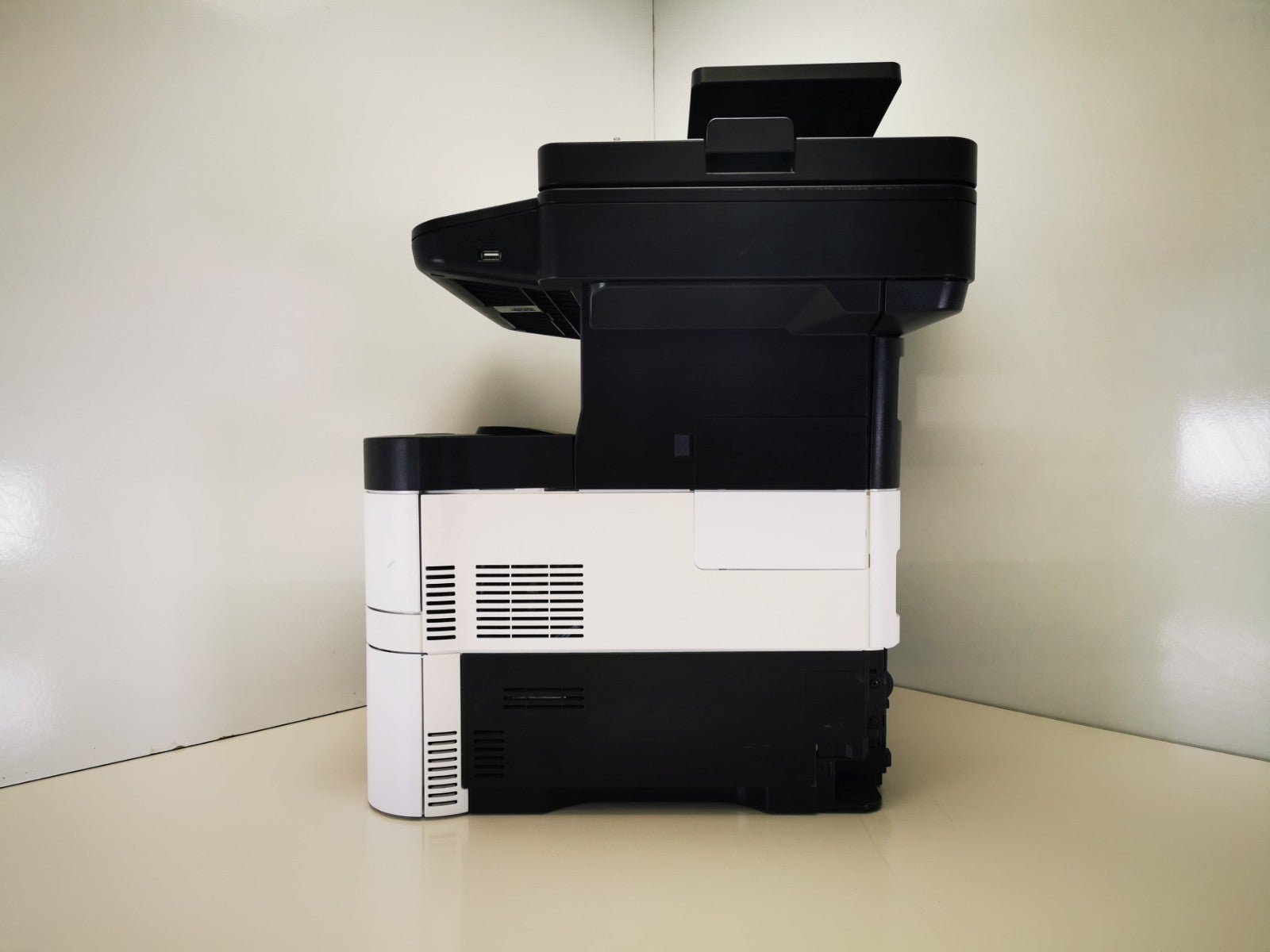 Kyocera M3040DN A4 USB Network Duplex Multifuction Mono Laser Printer 3040 dn