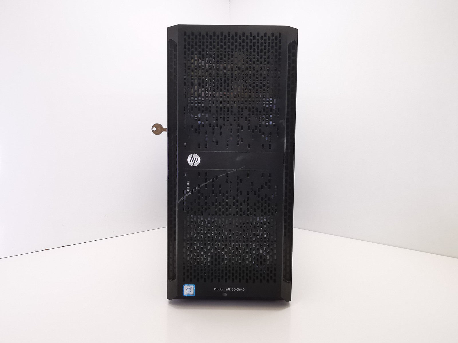 HPE ProLiant ML150 Gen9 Server E5-2609 v3 8GB 8 Bay RJ-45 USB - Enterprise
