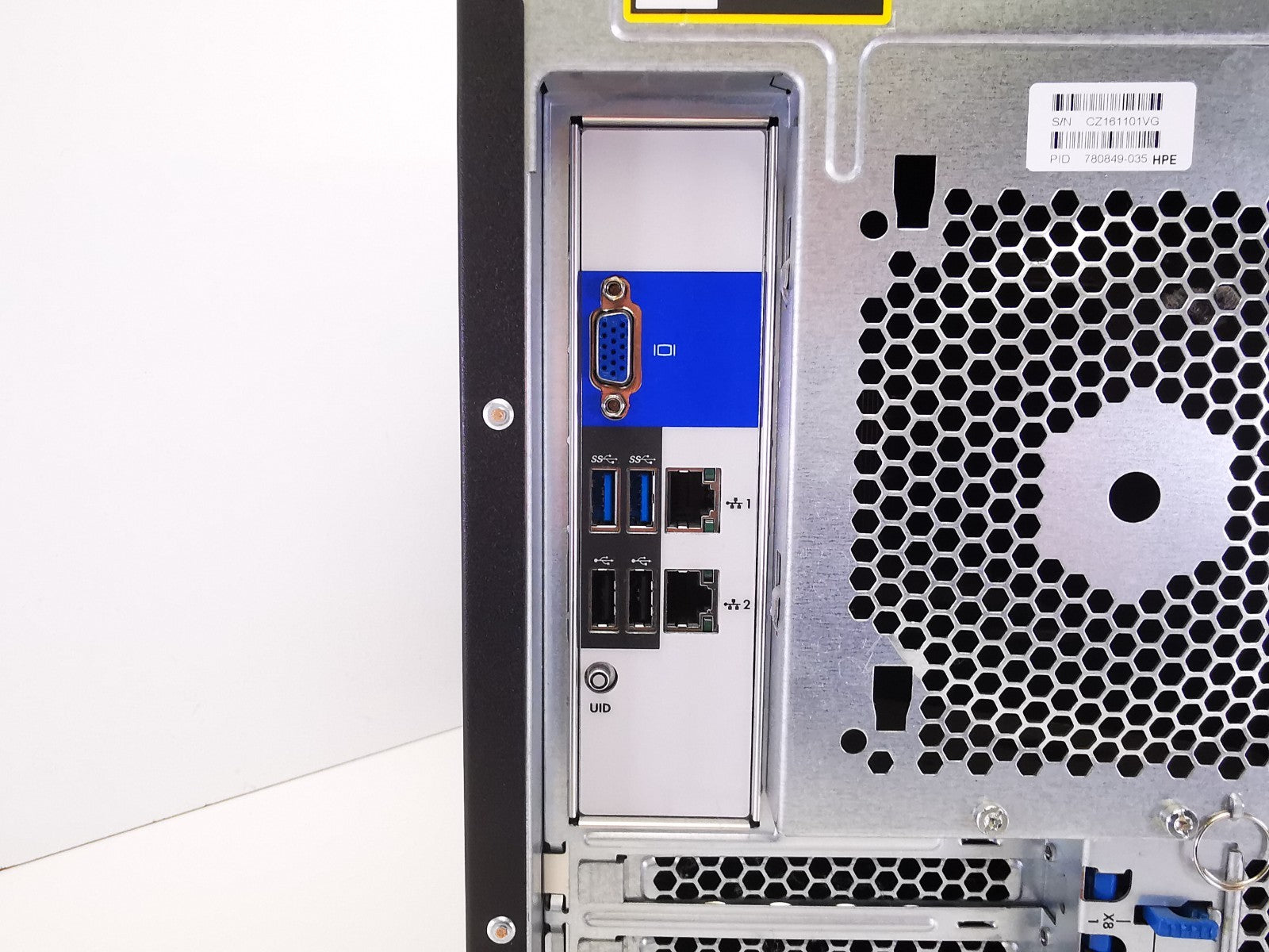 HPE ProLiant ML150 Gen9 Server E5-2609 v3 8GB 8 Bay RJ-45 USB - Enterprise