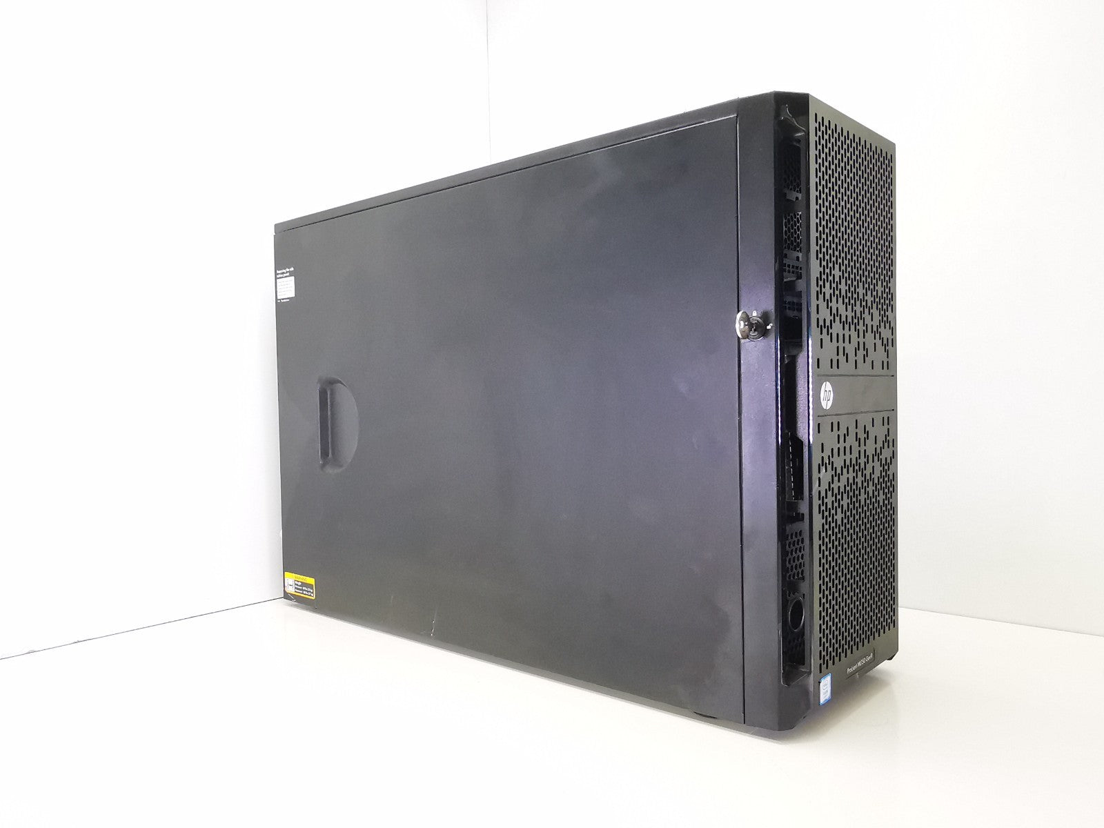HPE ProLiant ML150 Gen9 Server E5-2609 v3 8GB 8 Bay RJ-45 USB - Enterprise