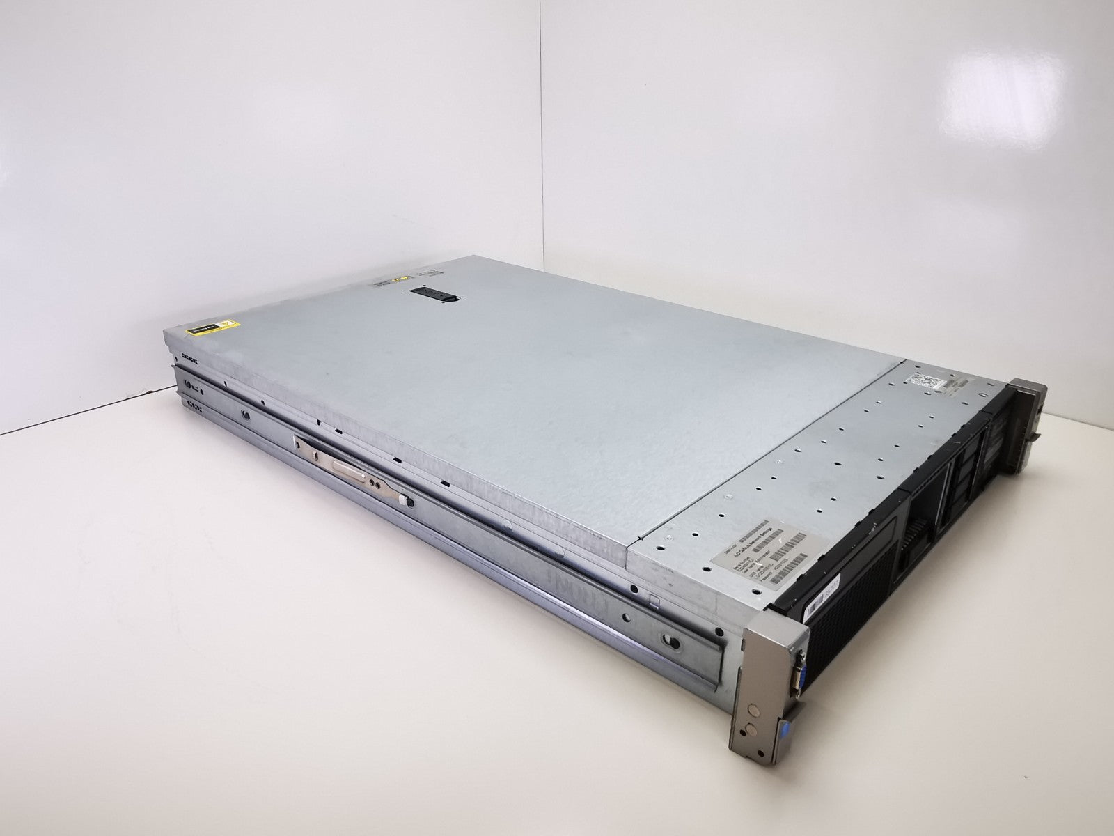 HP Proliant DL380p Gen8 2 x Xeon E5-2609 2.5GHz 16GB Rack Server G8