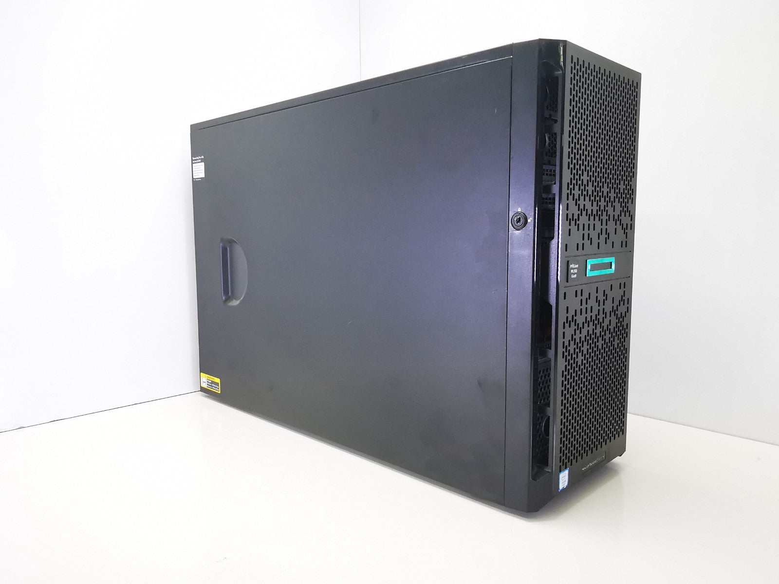 HPE ProLiant ML150 Gen9 Server E5-2620 v4 8GB 8 Bay RJ-45 USB - Enterprise