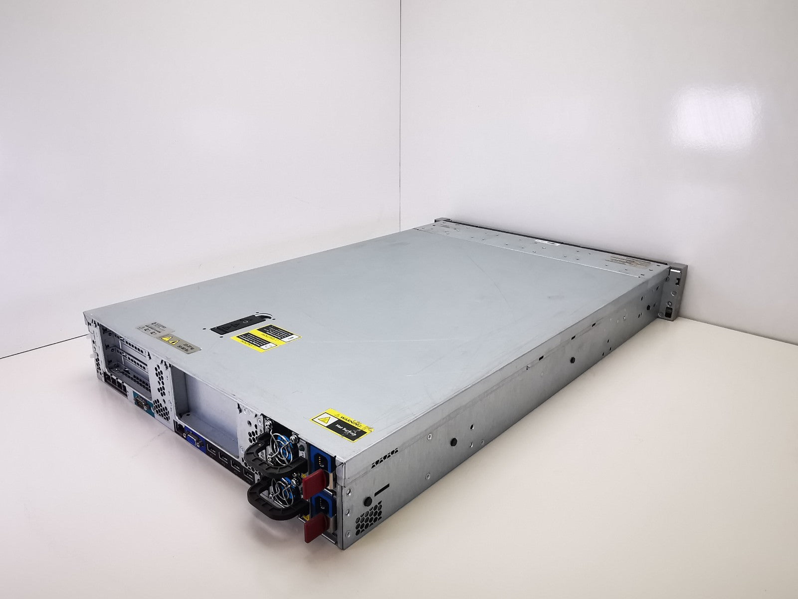 HP Proliant DL380p Gen8 2 x Xeon E5-2630 2.3GHz 48GB Rack Server G8
