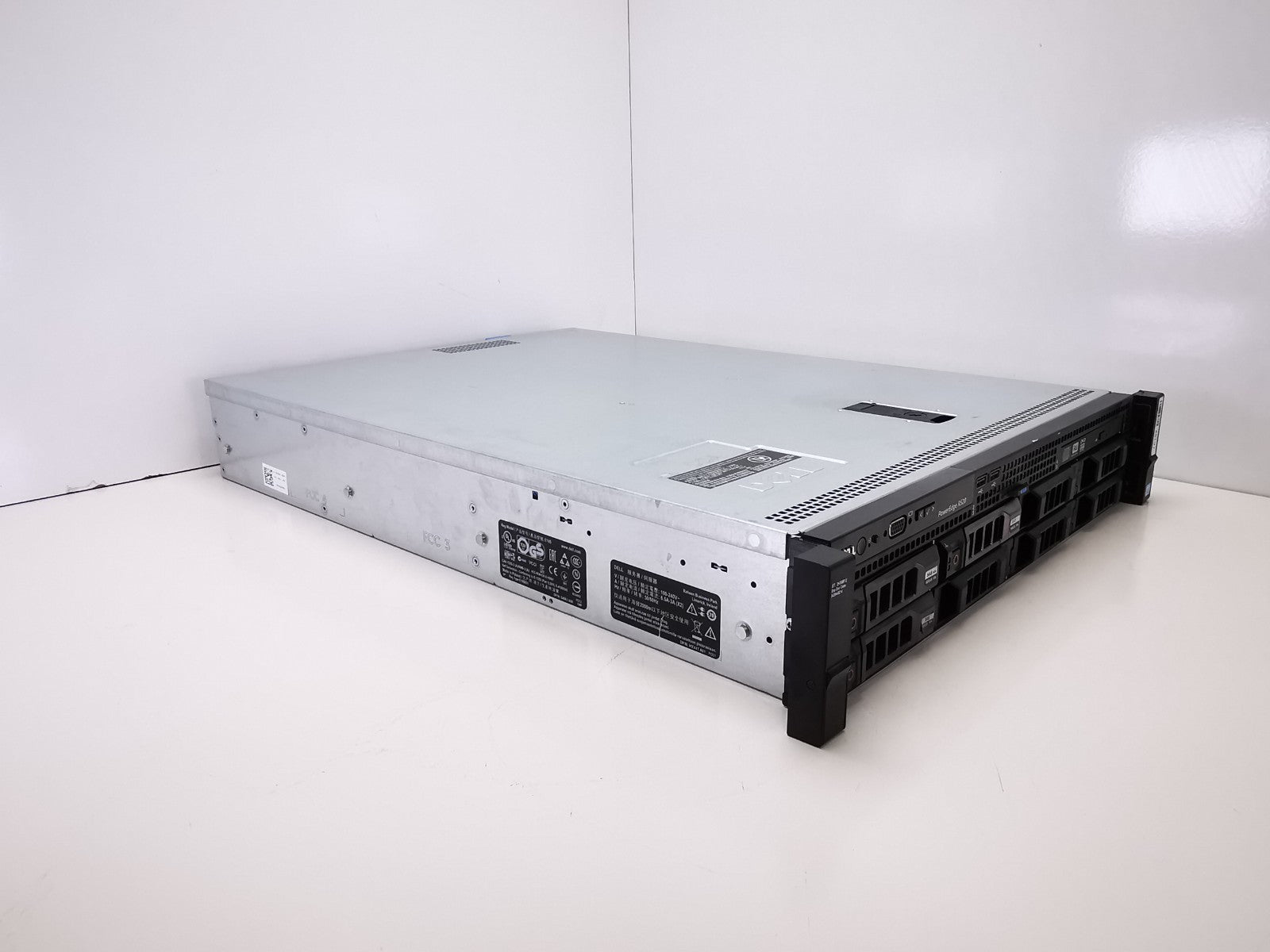 Dell PowerEdge R520 Xeon E5-2420 2.2GHz 64GB 8-Bay Rack 600GB , 10GBE Server
