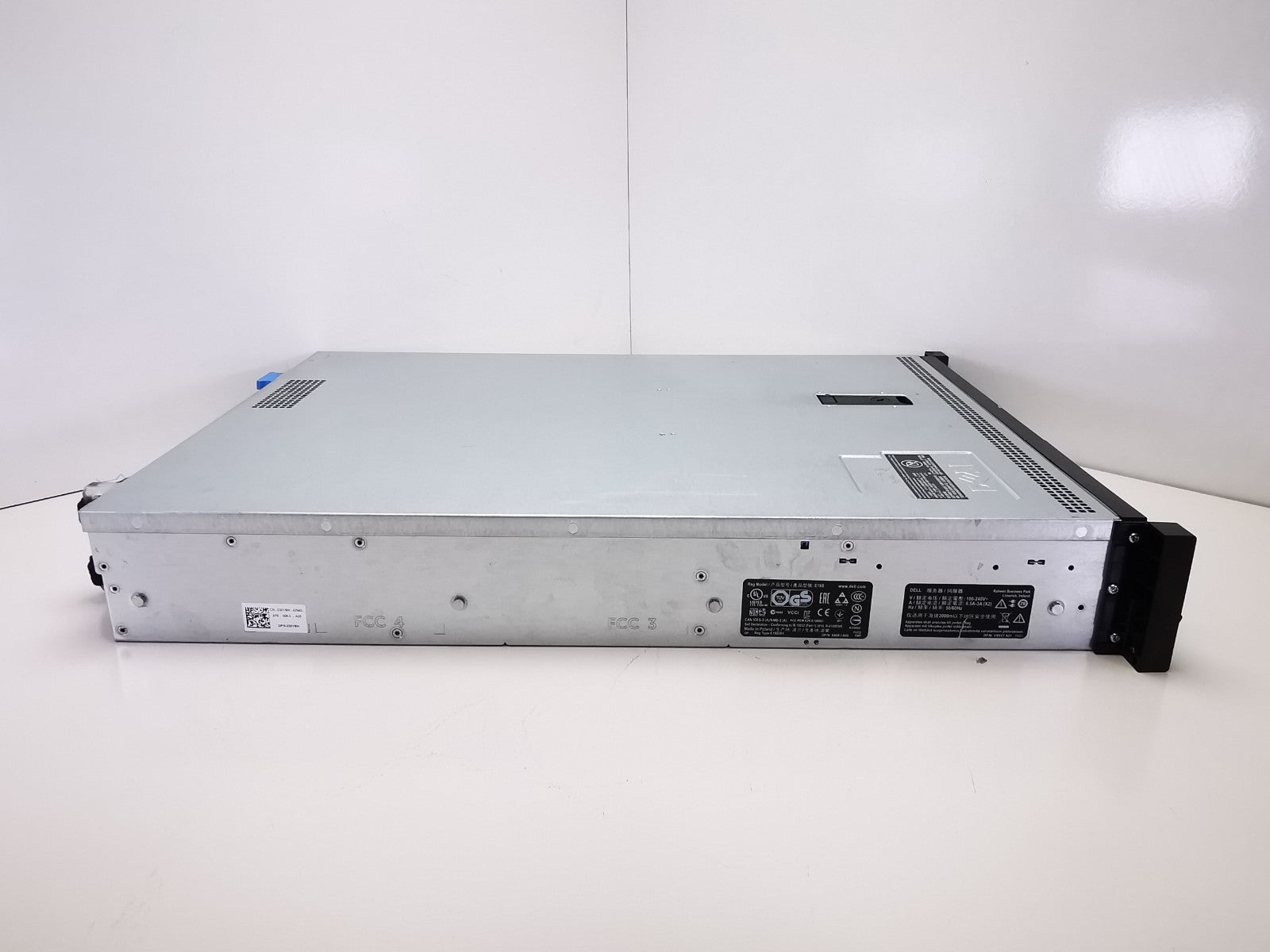 Dell PowerEdge R520 Xeon E5-2420 2.2GHz 64GB 8-Bay Rack 600GB , 10GBE Server