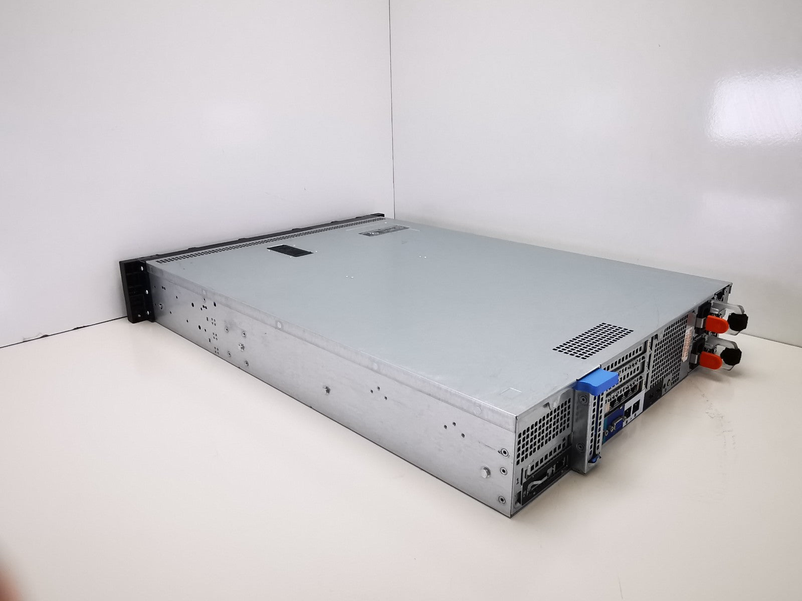 Dell PowerEdge R520 2x Xeon E5-2440, 56GB 8-Bay Rack 4x600GB 10K SAS - 2.4TB