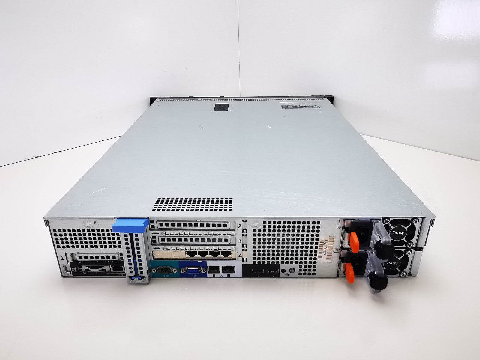 Dell PowerEdge R520 2x Xeon E5-2440, 56GB 8-Bay Rack 4x600GB 10K SAS - 2.4TB