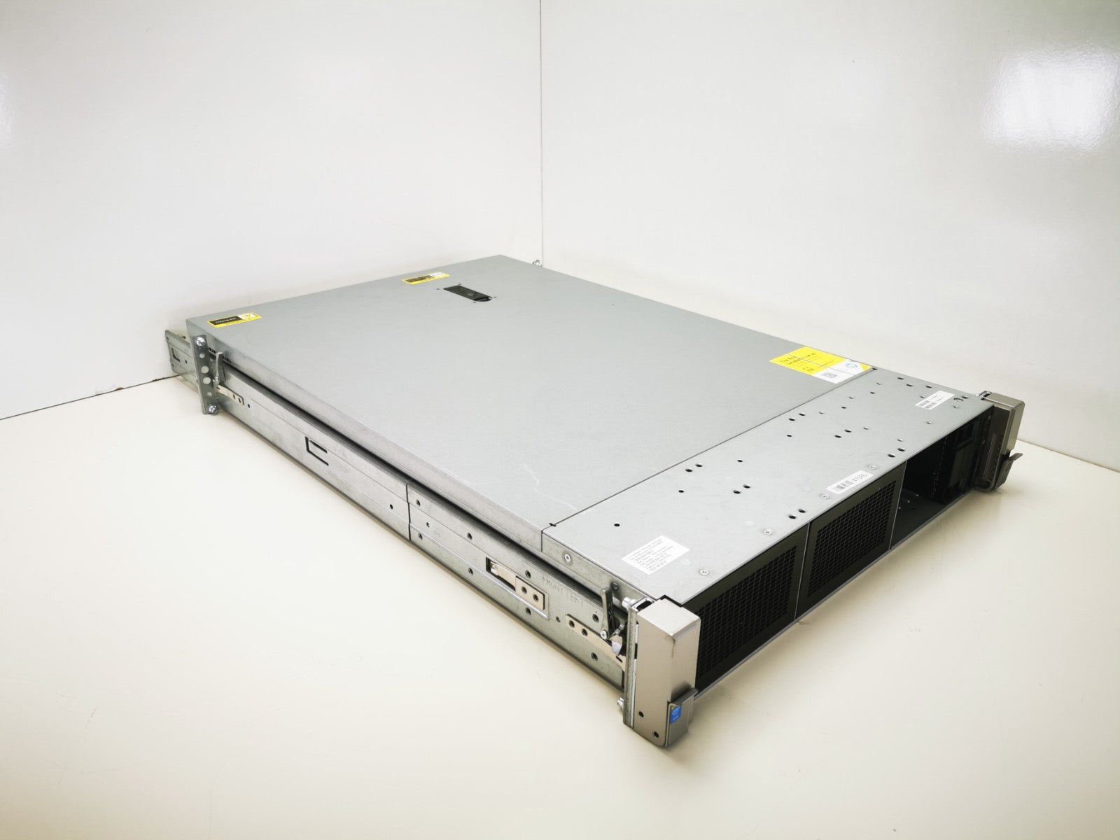 HPE ProLiant DL380 Gen9 Server 8GB  2x Xeon E5-2609 V3  Server Enterprise