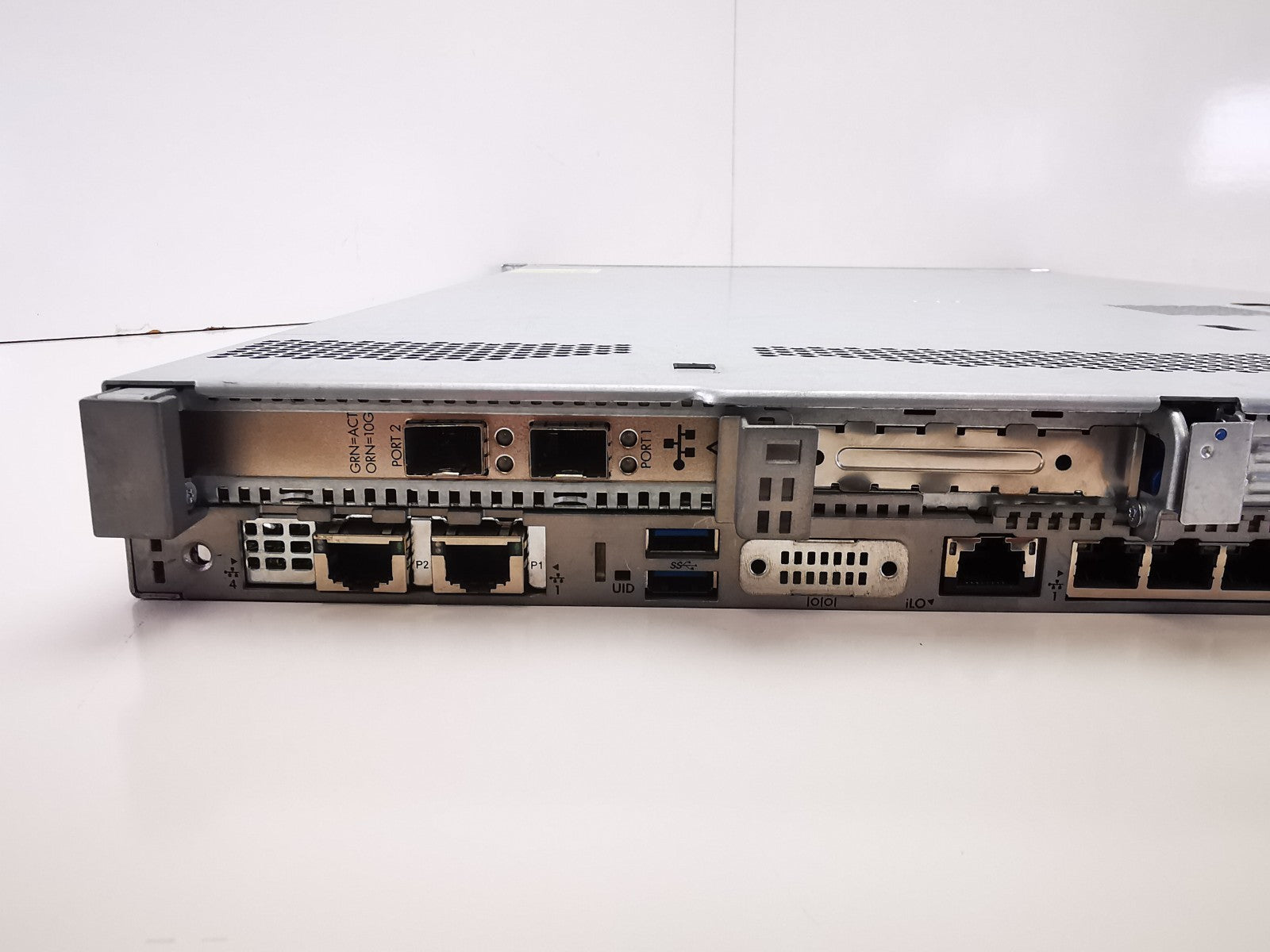 HP ProLiant DL360 Gen9 G9 2x Intel Xeon E5-2650 V3 8GB Ram DDR4 10GBE - Server