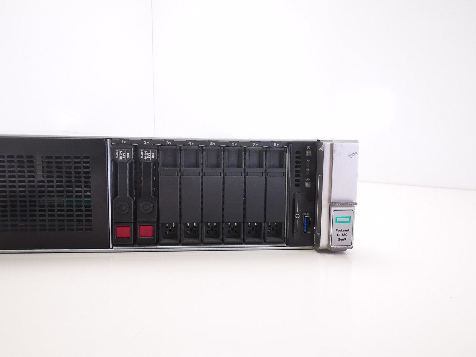 HPE ProLiant DL380 Gen9 Server 8GB  2x Xeon 2620V4 P440ar RAID 2x 500W - Defects