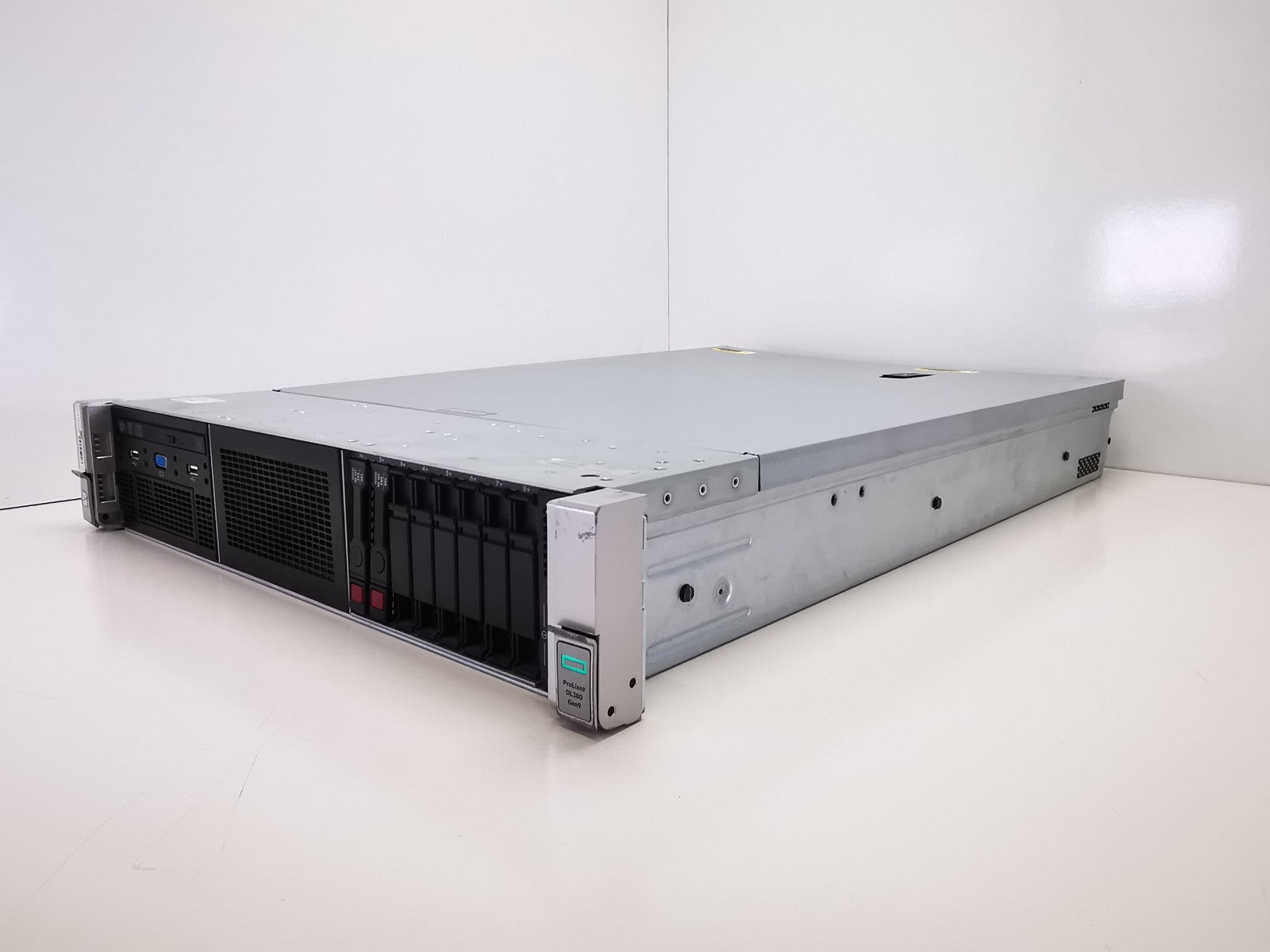HPE ProLiant DL380 Gen9 Server 8GB  2x Xeon 2620V4 P440ar RAID 2x 500W - Defects