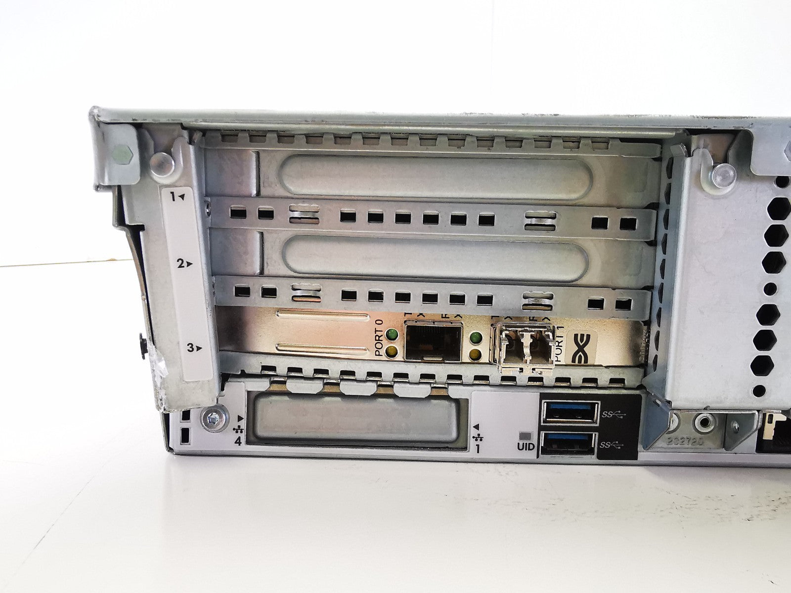 HPE ProLiant DL380 Gen9 Server 8GB  2x Xeon 2620V4 P440ar RAID 2x 500W - Defects