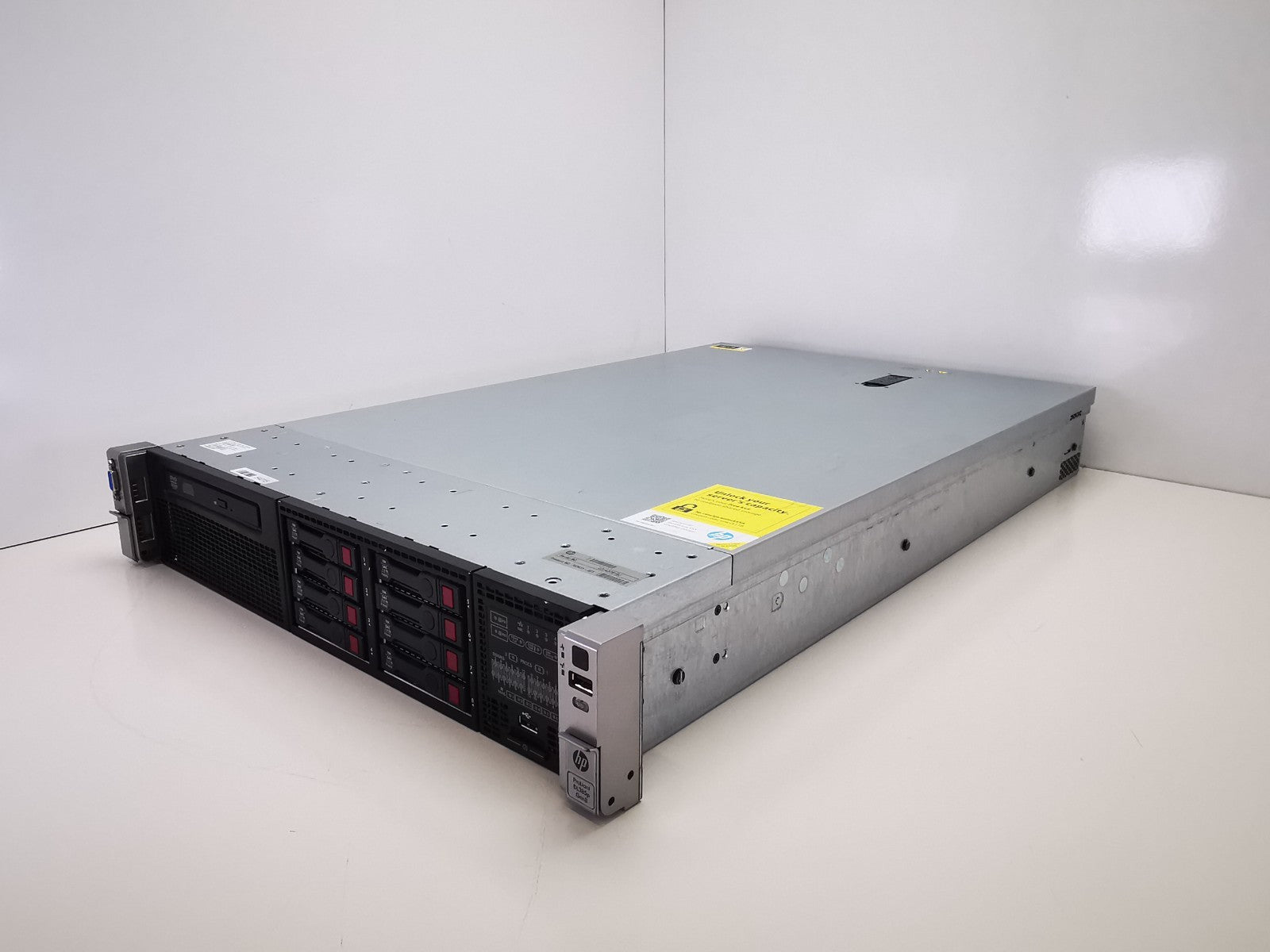 HP Proliant DL385p GEN8 G8 2xAMD 6344 2.60GHz 96GB RAM 8x2.5" Bay 2U Server