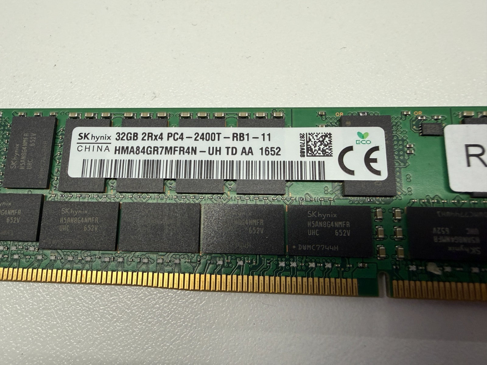 SK Hynix 32GB 2Rx4 PC4 -2400T - (2400MHz) ECC Server RAM HMA84GR7MFR4N-UH Server