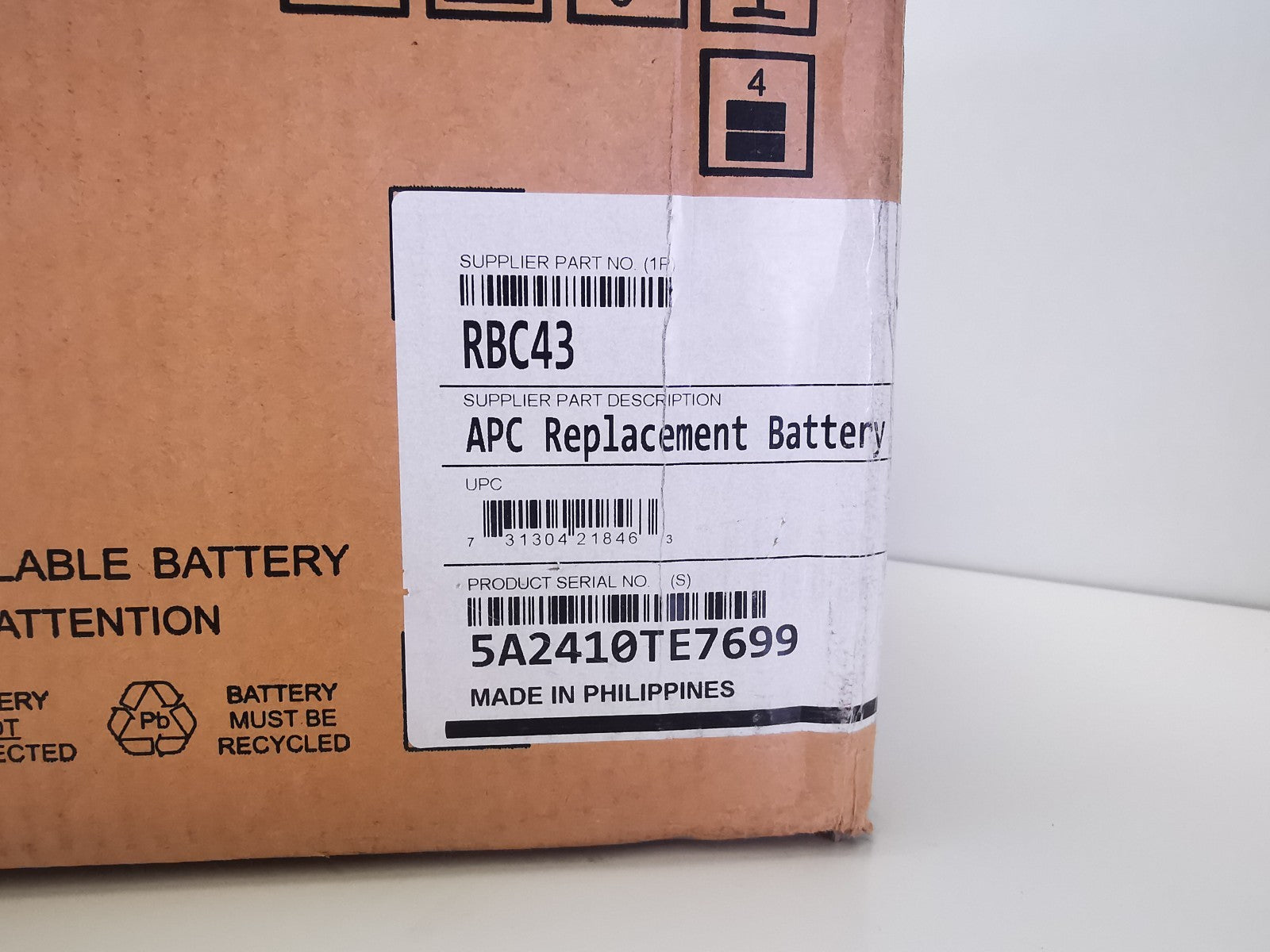 APC RBC43 Replacement battery enclosure - NO BATTERIES INCLUDED