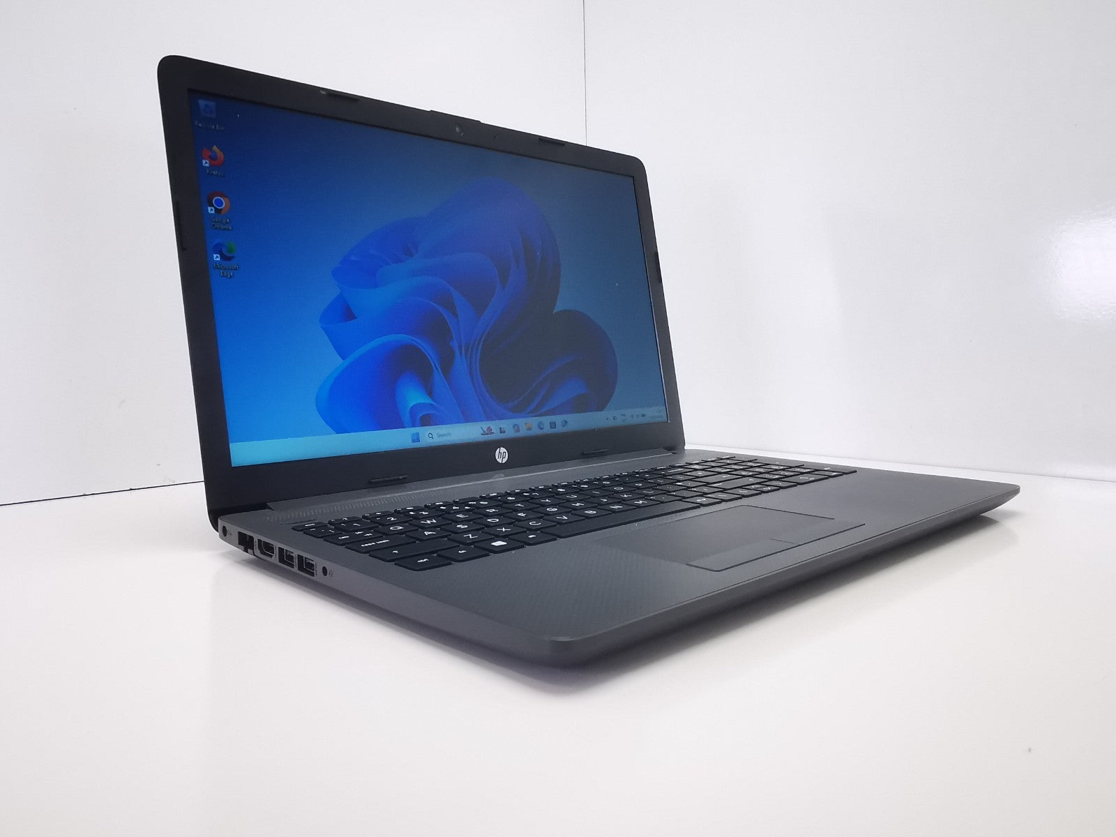 HP 250 G7 15.6" Laptop - Intel Celeron N4020/4GB RAM/120GB SSD/Win 11 Pro