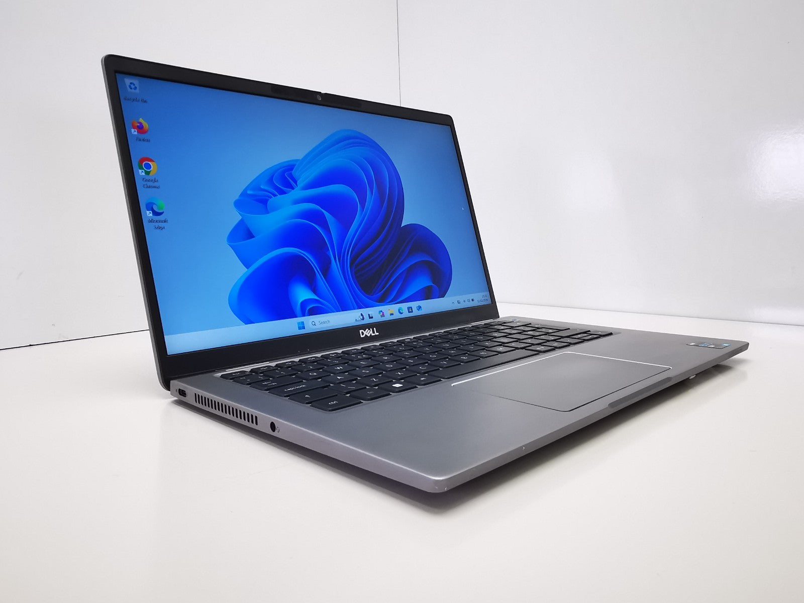 Dell Latitude 7420 14" Laptop - 11th Gen i5/8GB RAM/256GB NVMe SSD/ Win 11 Pro