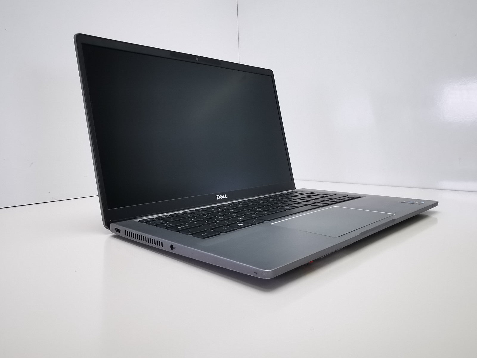 Dell Latitude 7420 14" Laptop - 11th Gen i5/8GB RAM/256GB NVMe SSD/ Win 11 Pro