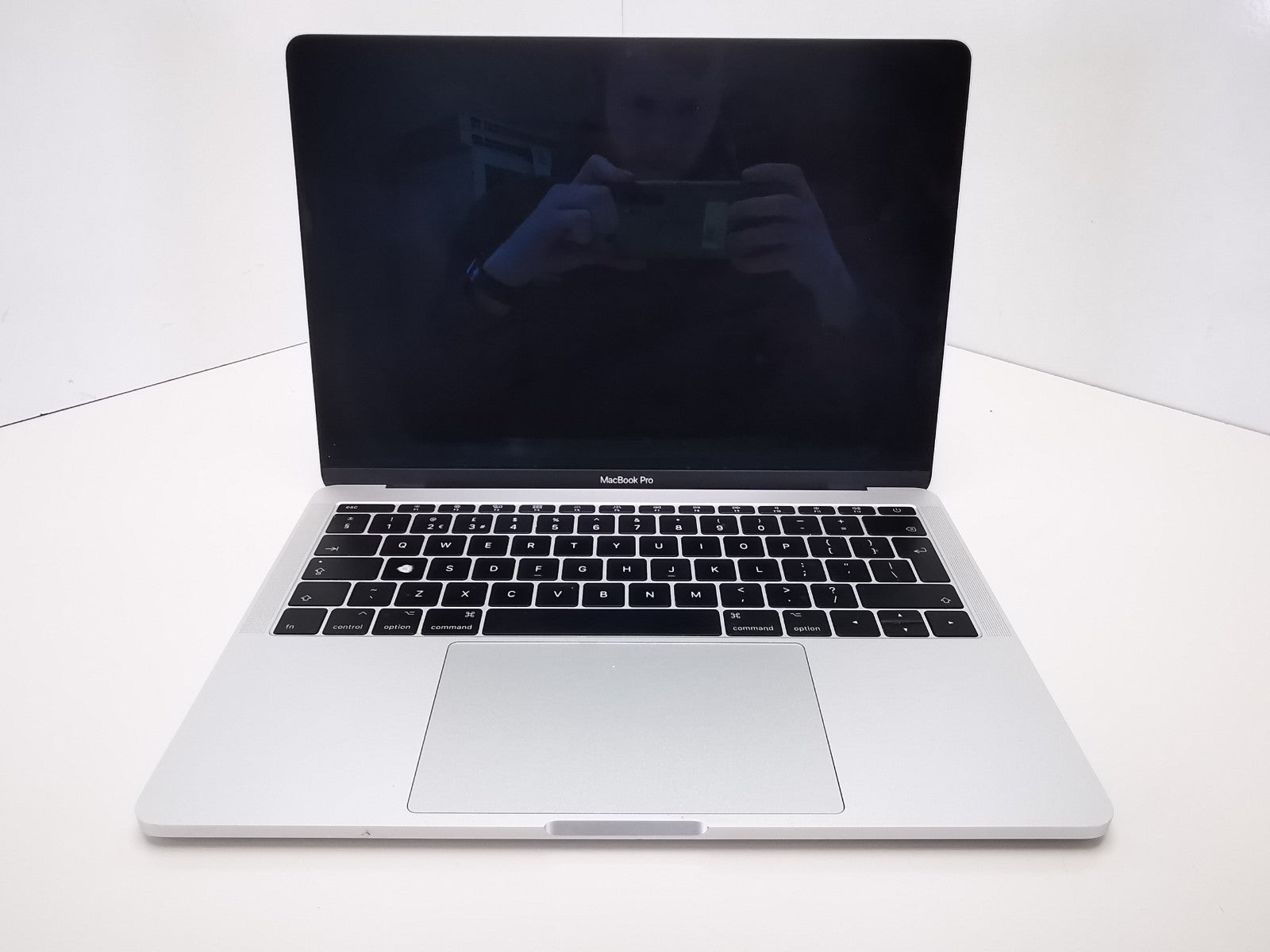 Apple MacBook Pro 2017 13" - Intel i7 / 16GB / 500GB / MacOS Ventura - Defects