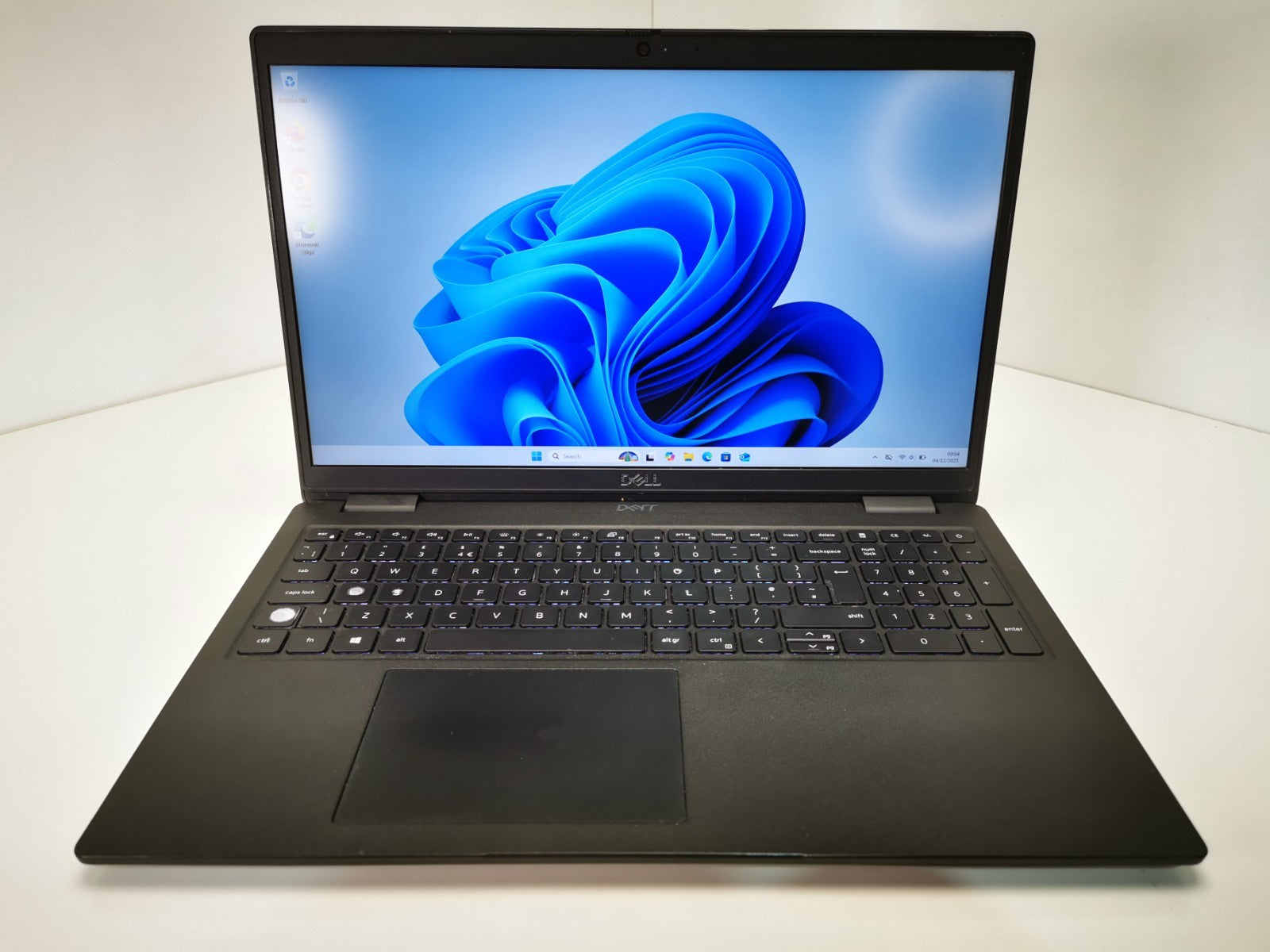 Dell Latitude 3520 15.6" i5-1135G7 @ 2.4GHz 8GB DDR4 256GB NVMe - Windows 11 Pro