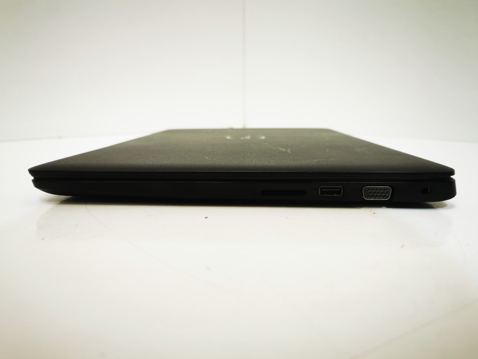 Dell Latitude 3500 15.6″ Laptop – i5-8th Gen, 8GB RAM, 128GB SSD, Poor Battery