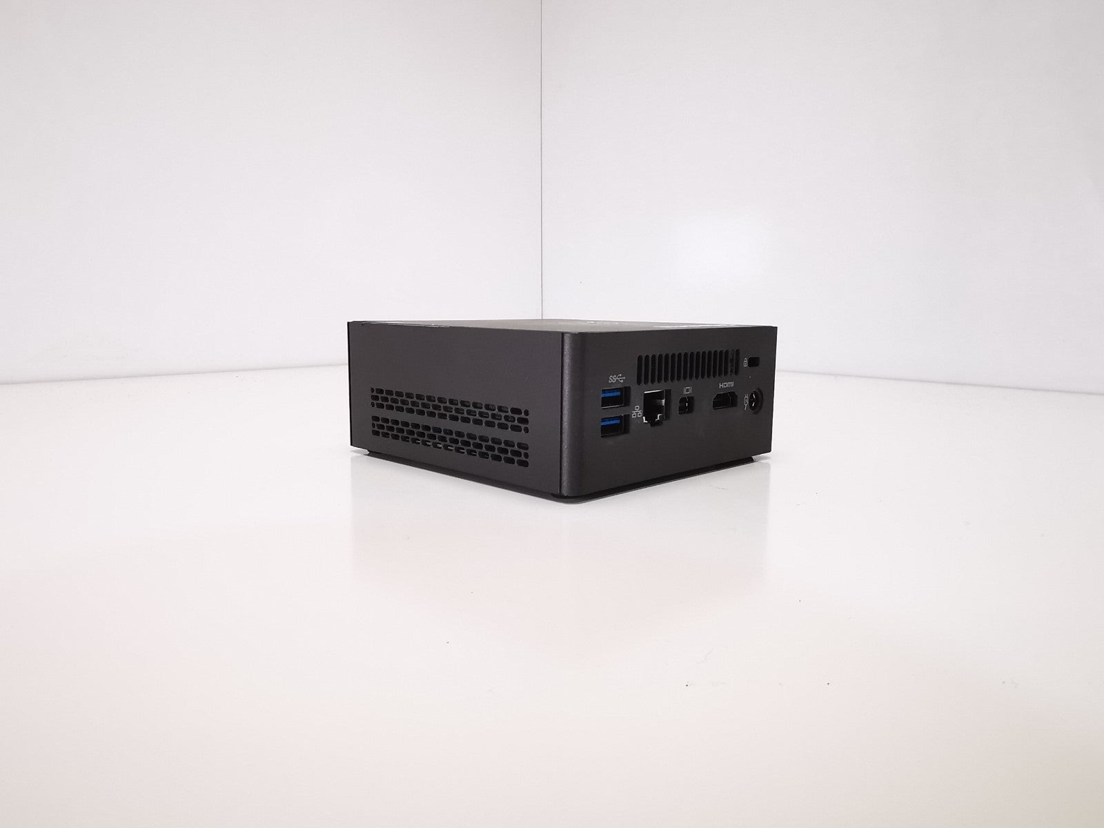 Intel GB-BSi3HA-7100 Mini NUC – i3 2.4GHz, 4GB RAM, 120GB, Win11 - Not Activated