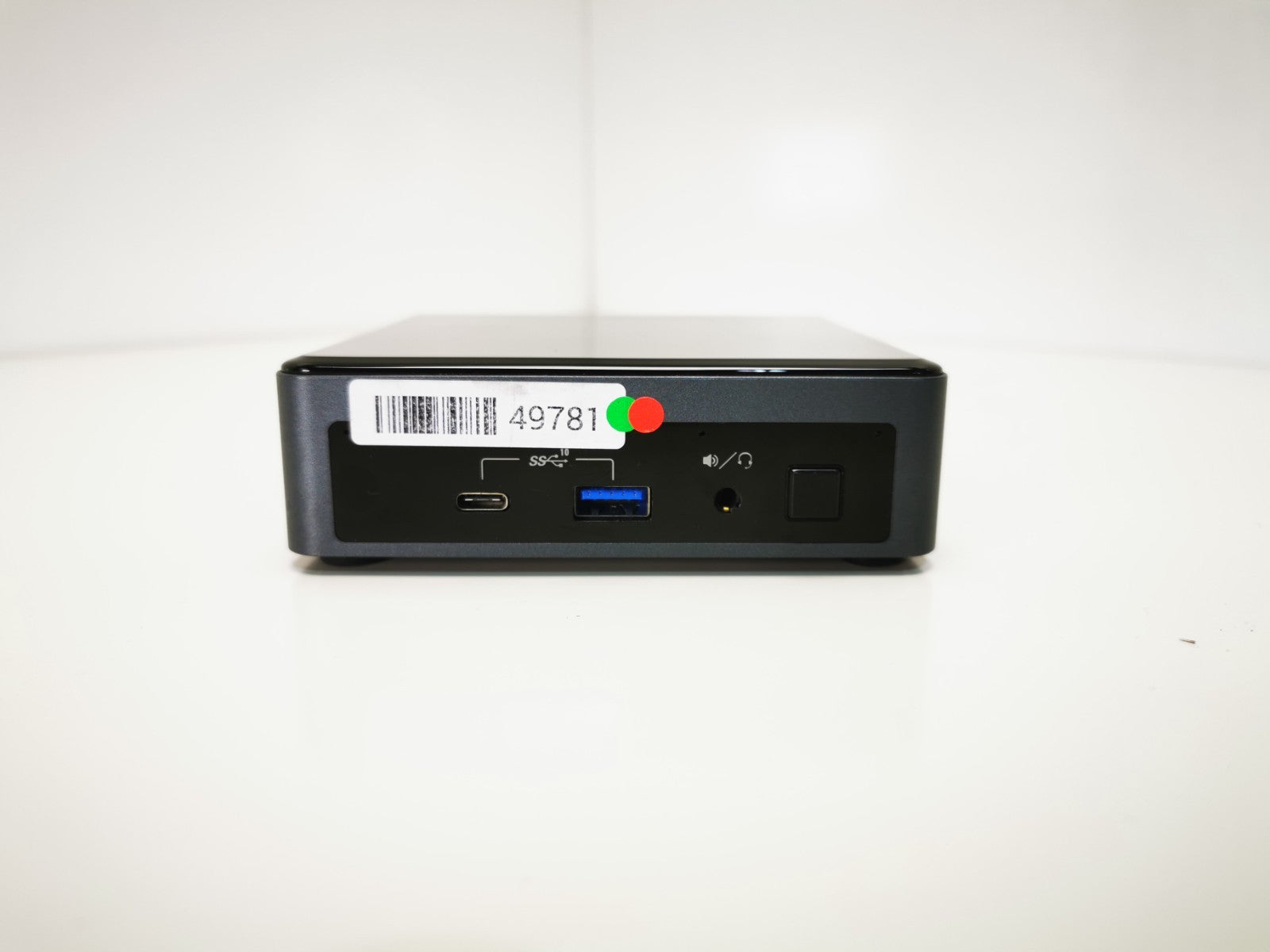 Intel NUC10FNK USFF PC - 10th Gen i3 8GB RAM / 256GB SSD Win 11 - Not Activated