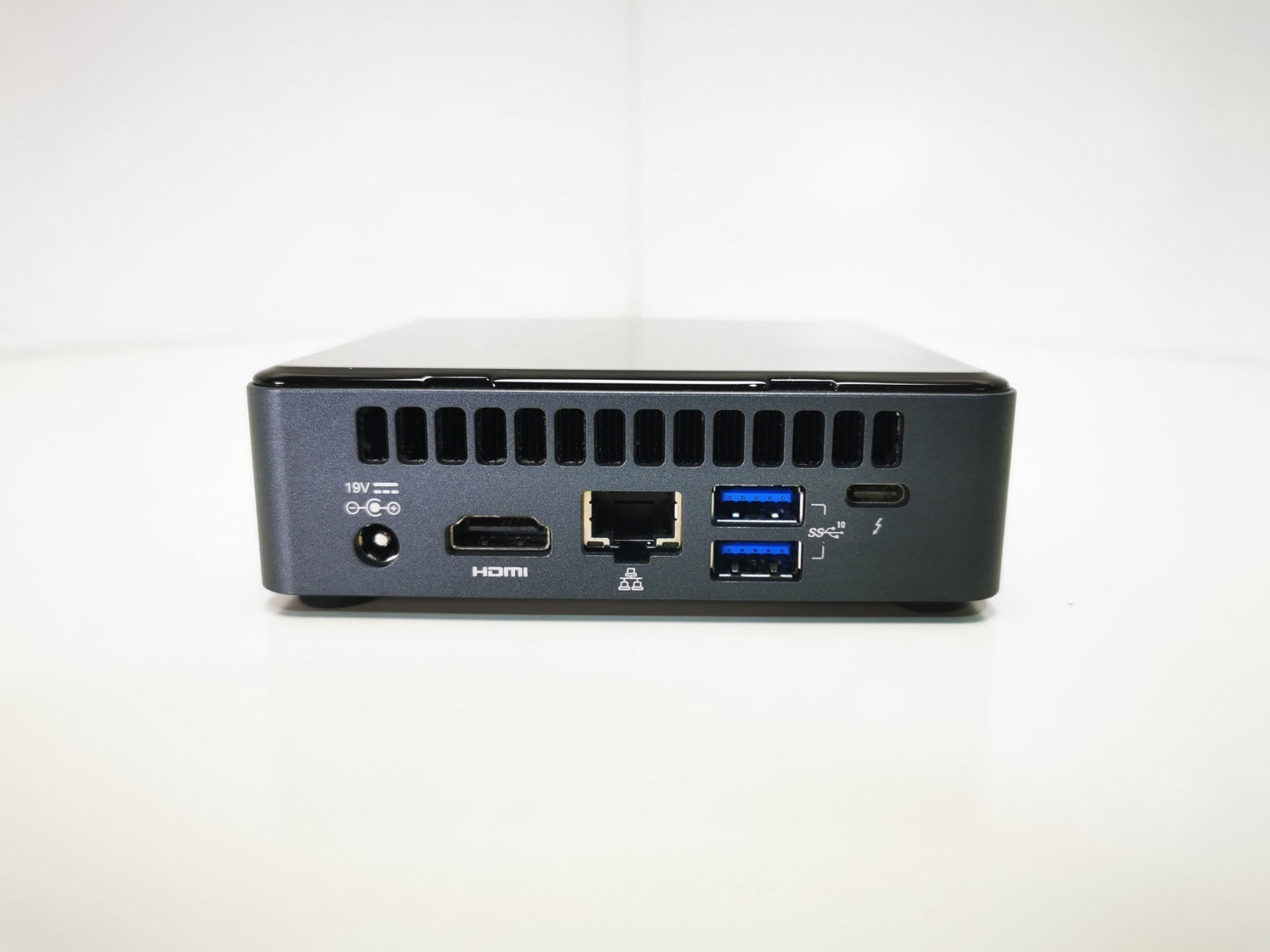 Intel NUC10FNK USFF PC - 10th Gen i3 8GB RAM / 256GB SSD Win 11 - Not Activated