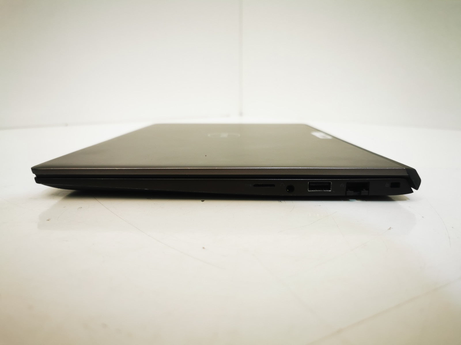 Dell Vostro 5401 14″ Laptop – i5-10th Gen, 8GB RAM, 256GB SSD, Faulty Camera