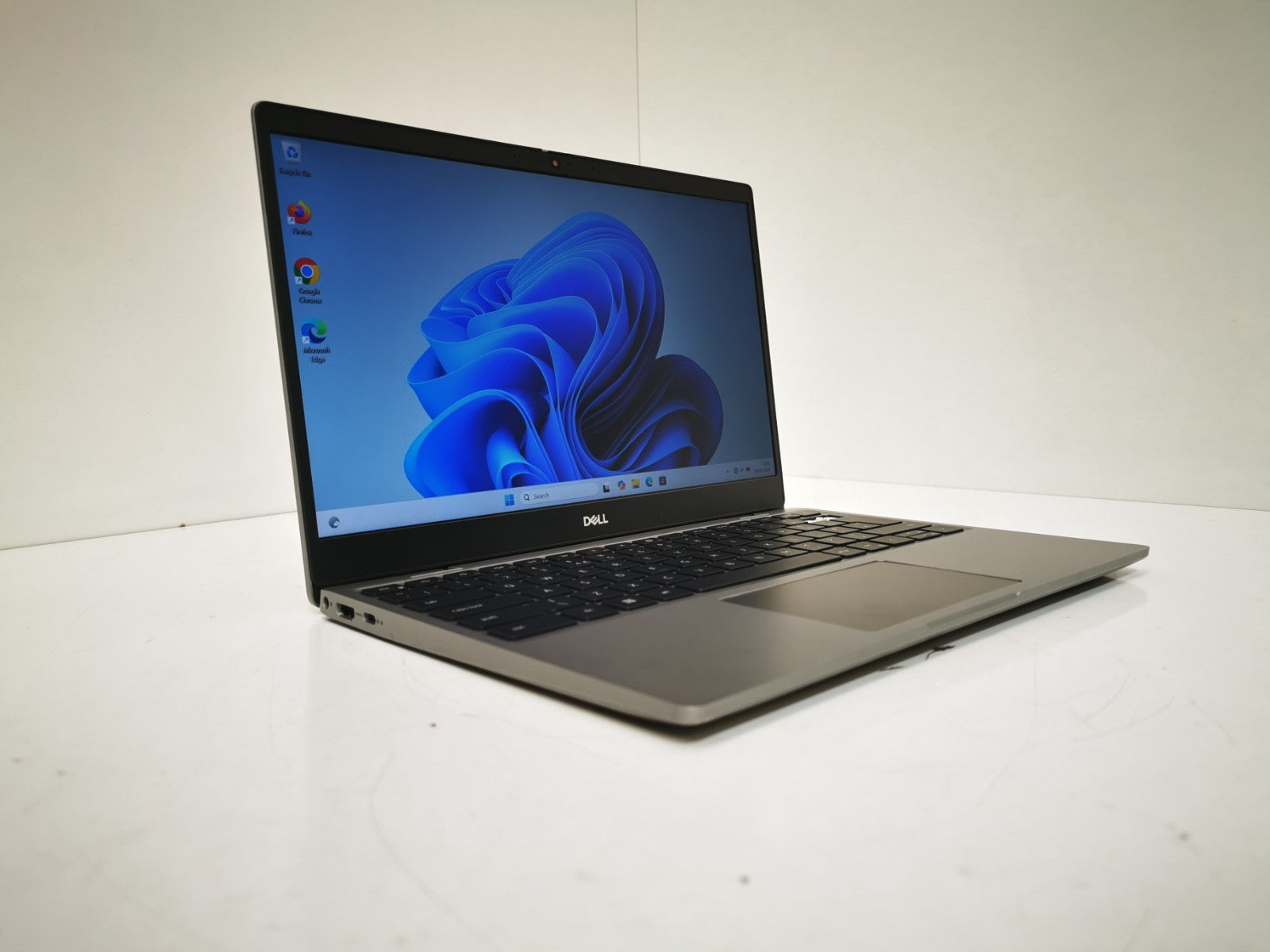 Dell Latitude 3330 13″ Laptop – i3-11th Gen, 8GB RAM, 256GB SSD, Keycap Missing