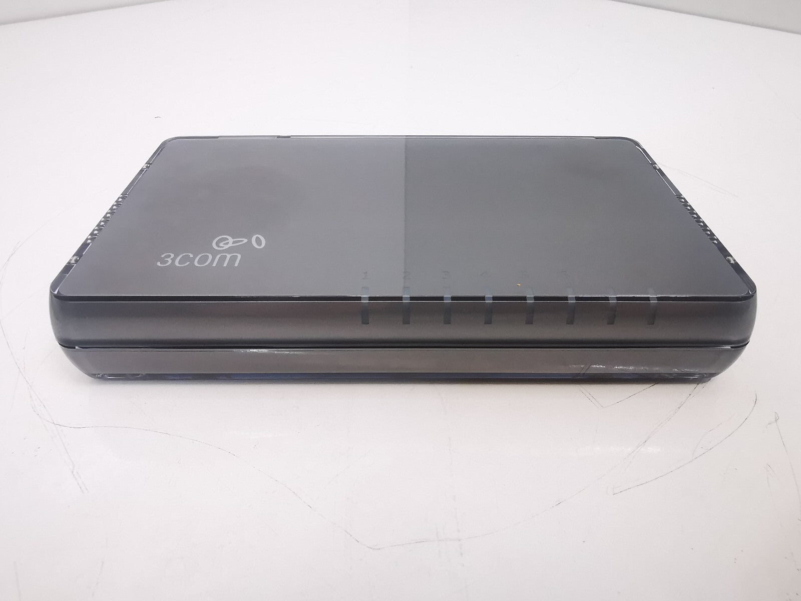 HP 3Com V1405 JD867A 8-Port Gigabit Switch – New Open Box, Unmanaged