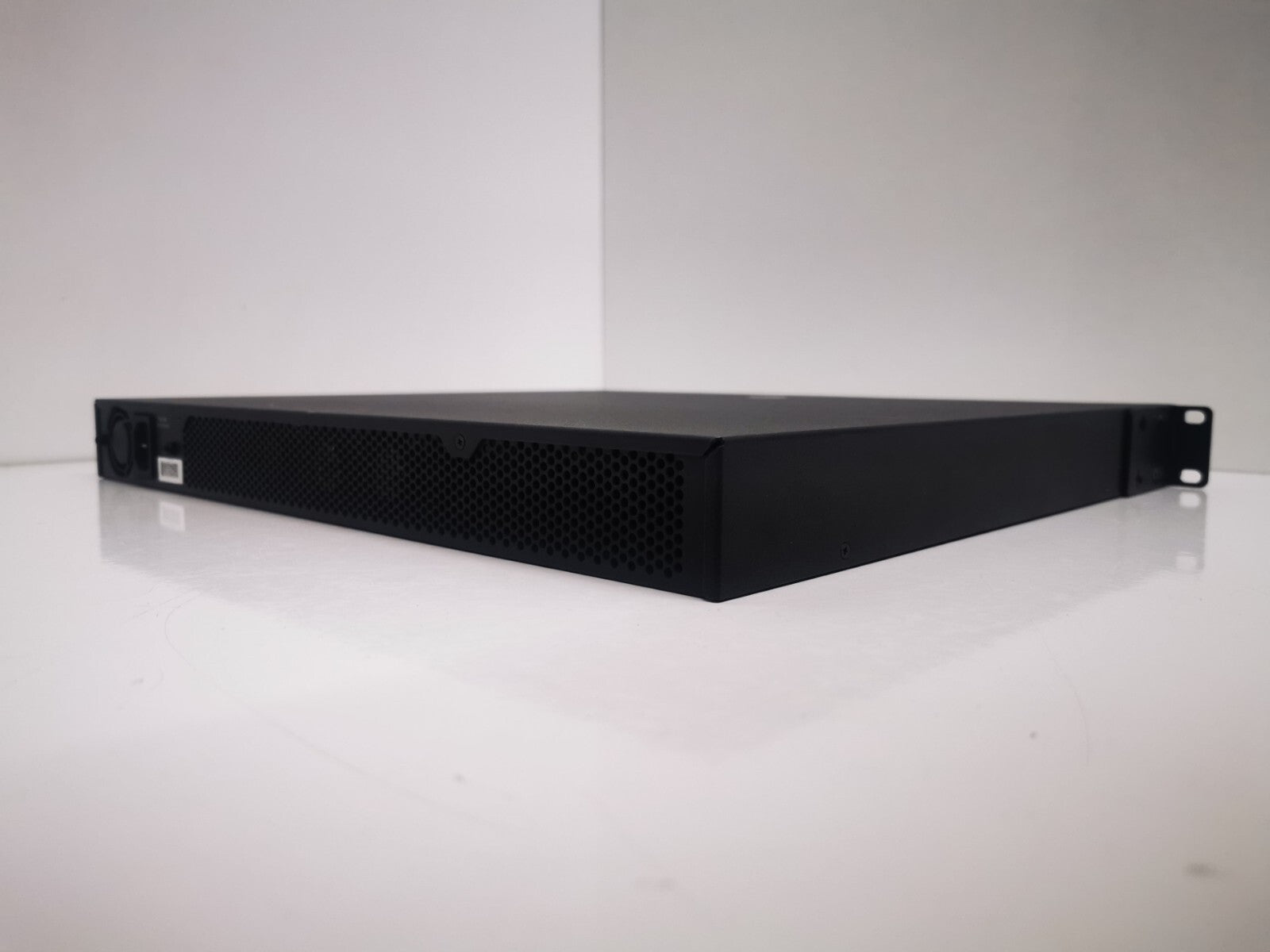 Motorola RFS6010 Rackmountable Wireless LAN Controller – PSU Included