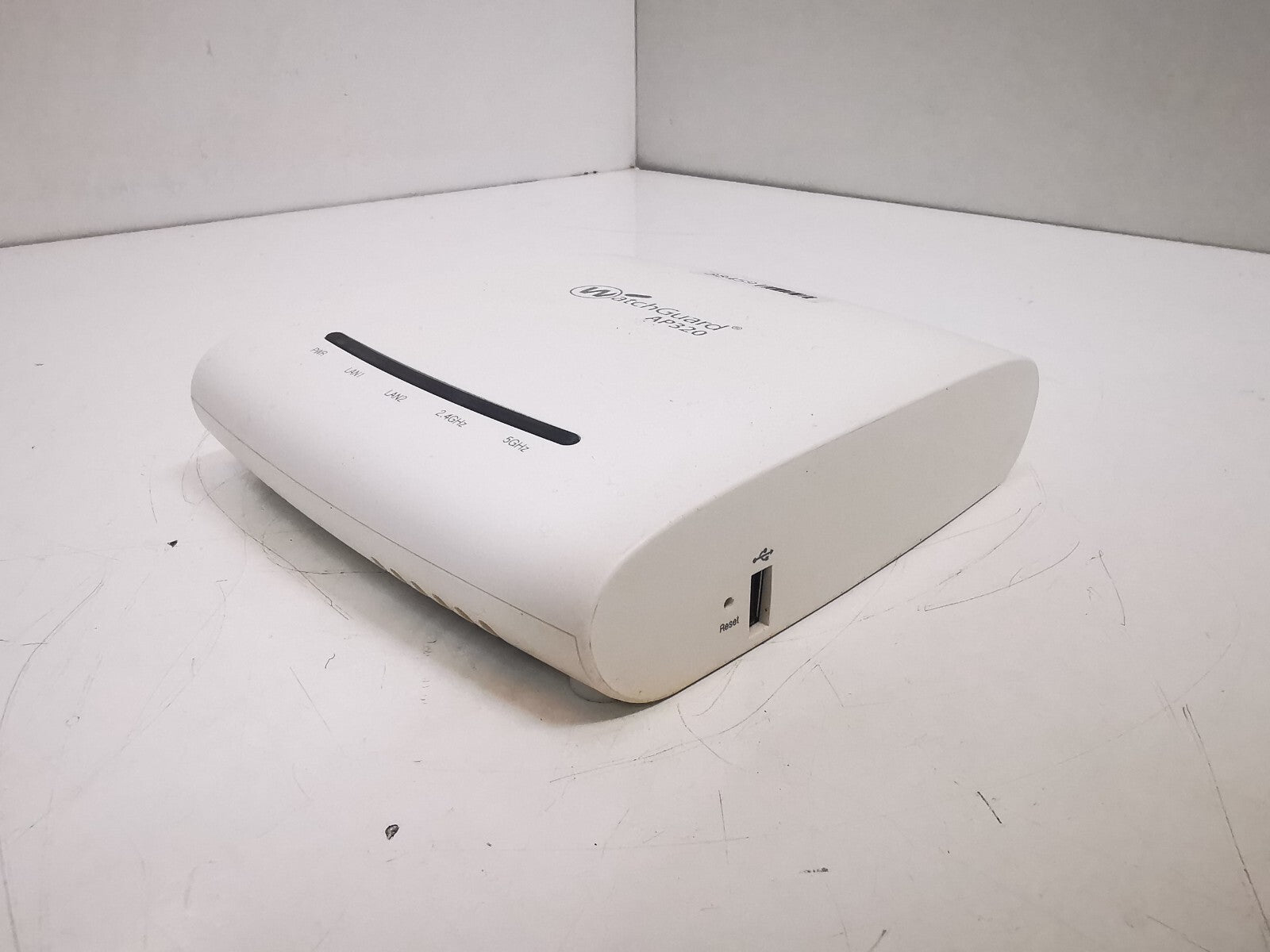 WatchGuard AP320 Indoor WiFi Access Point – White PoE 3×3 MIMO Dual-Band
