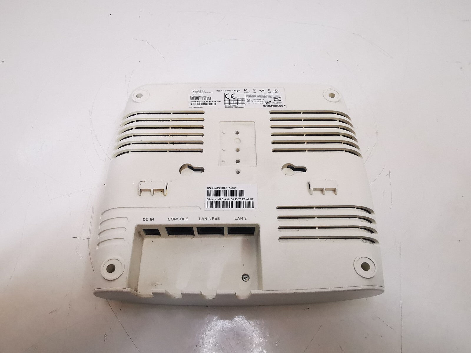 WatchGuard AP320 Indoor WiFi Access Point – White PoE 3×3 MIMO Dual-Band