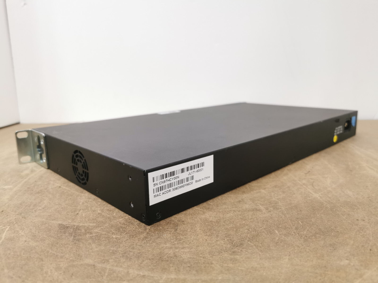 HPE OfficeConnect 1850 48G 4XGT Managed Switch – 48×1 Gb + 4×10 Gb Uplinks