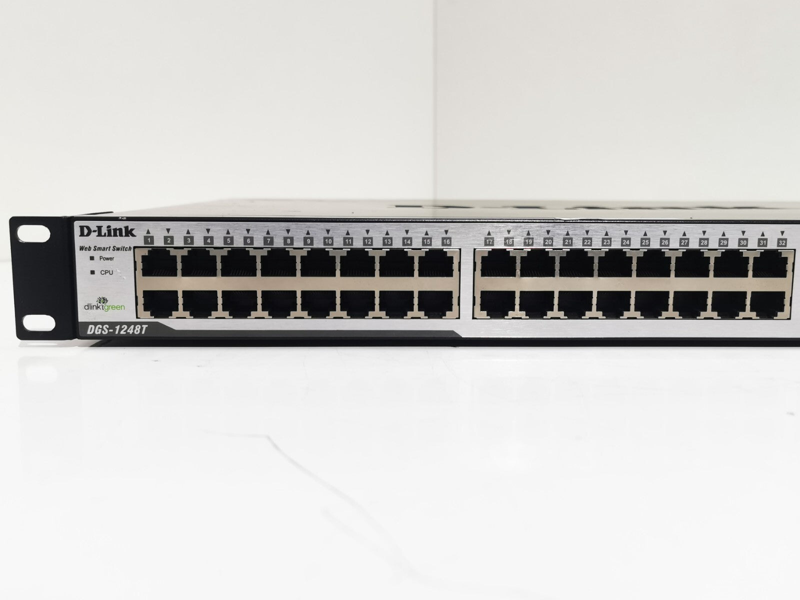 D-Link DGS-1248T 48-Port Gigabit Switch with 4 SFP Combo Ports Rack mountable