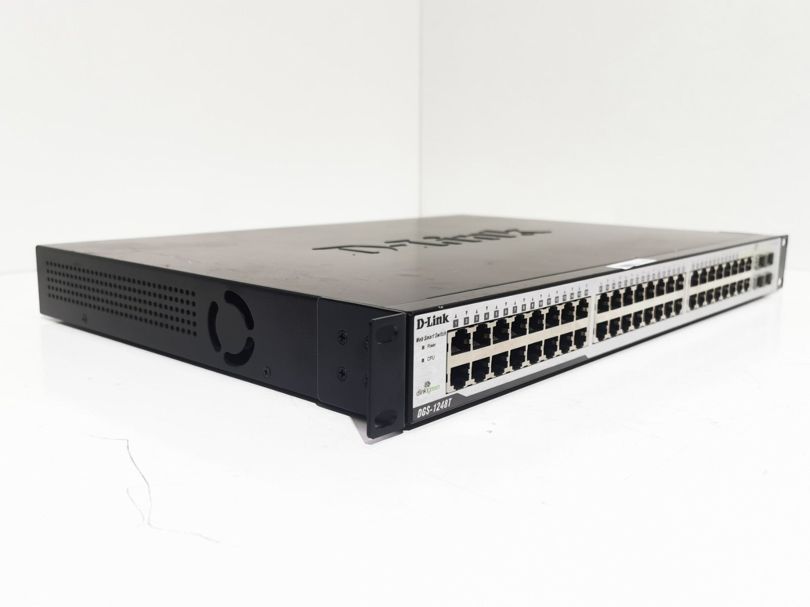 D-Link DGS-1248T 48-Port Gigabit Switch with 4 SFP Combo Ports Rack mountable