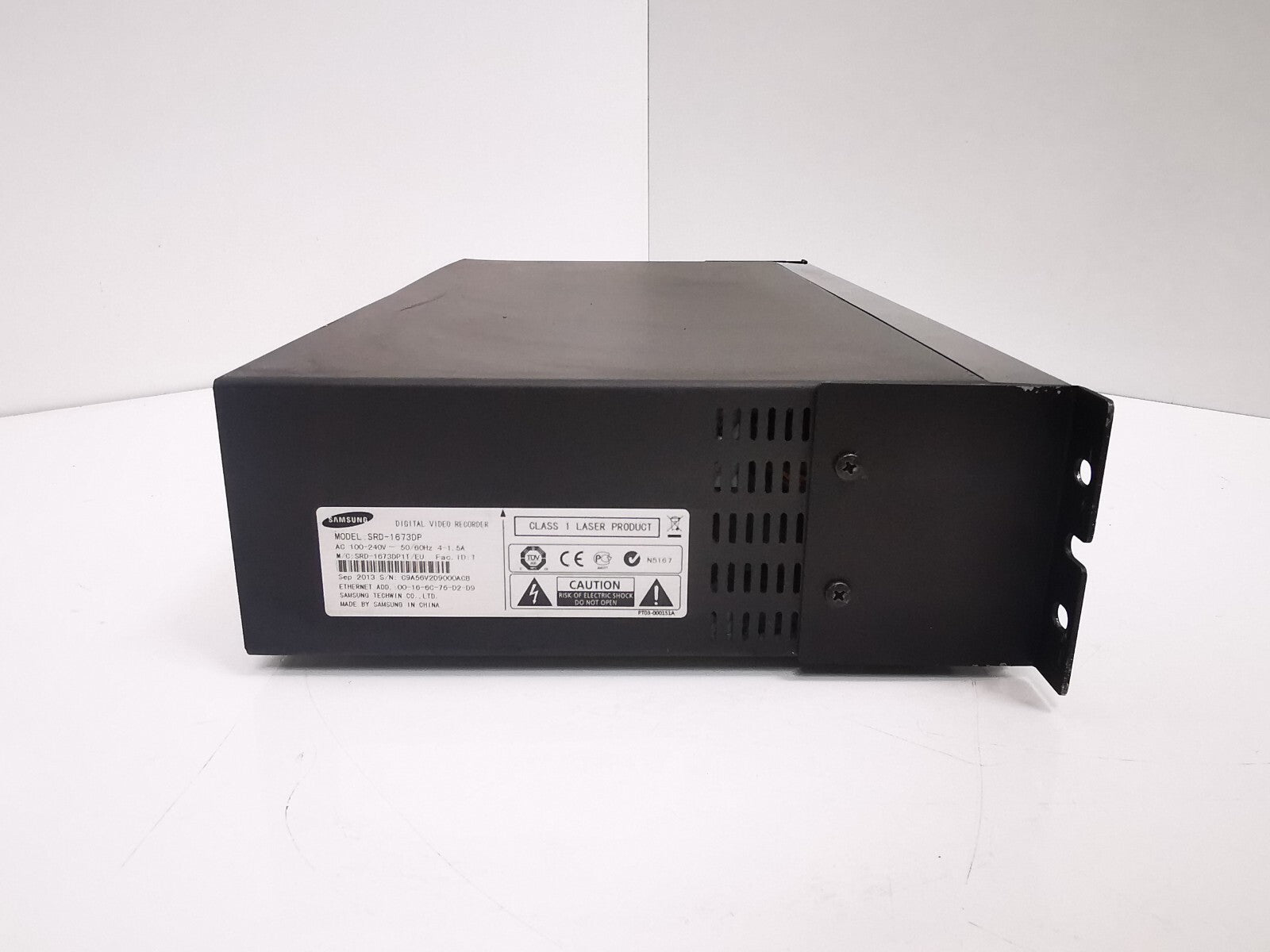 Samsung SRD-1673D 16-Channel DVR Real-Time H.264 HDMI/VGA – No Remote Included