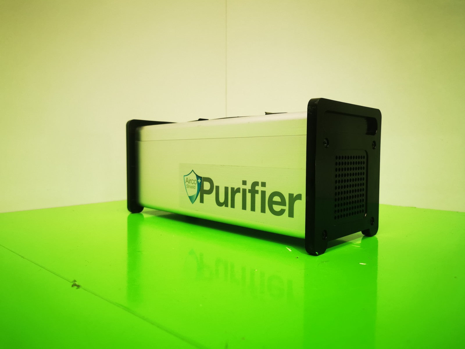AIR PURIFIER FOR CAR VAN CARAVAN ETC PRIMALEC AIRCO-SHIELD with PSU