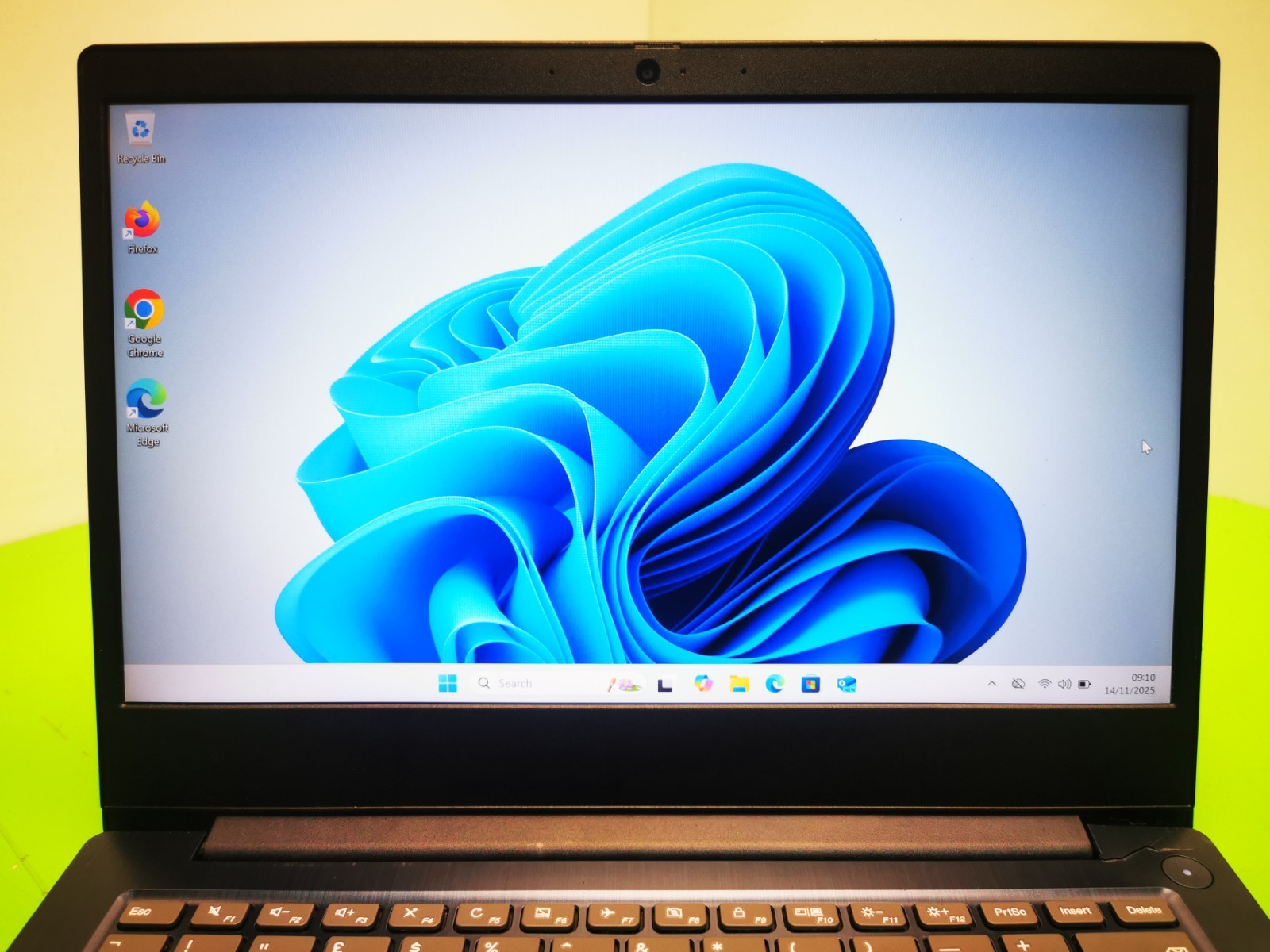 Lenovo Ideapad 3 14itl05 14" Laptop - 11th Gen i3/4GB RAM/128GB/Win 11 Home
