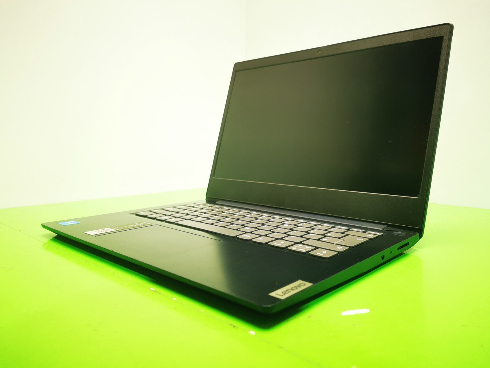 Lenovo Ideapad 3 14itl05 14" Laptop - 11th Gen i3/4GB RAM/128GB/Win 11 Home