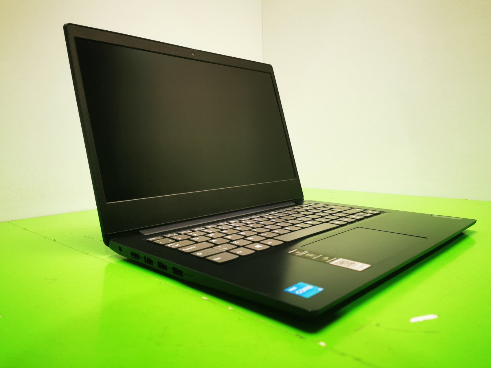 Lenovo Ideapad 3 14itl05 14" Laptop - 11th Gen i3/4GB RAM/128GB/Win 11 Home
