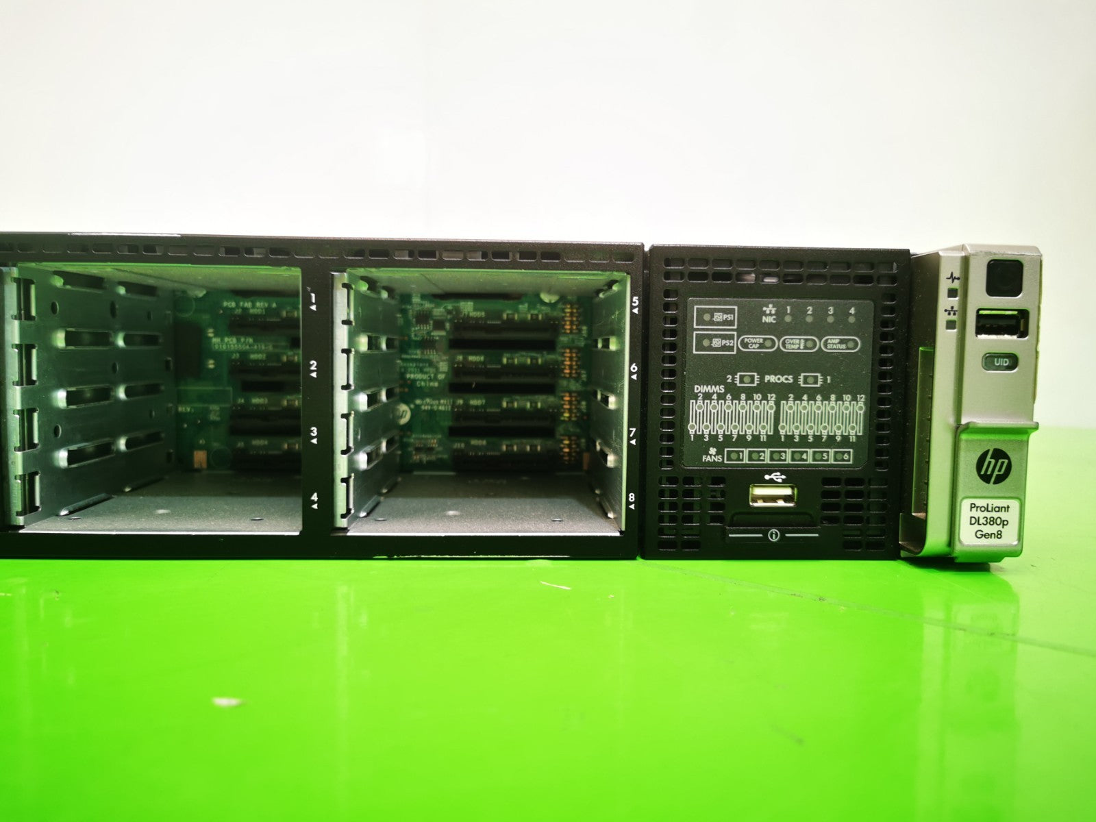 HP ProLiant DL360P Gen8 G8 1x E5-2620 16GB RAM 8-Bay SAS P420i 1U Server